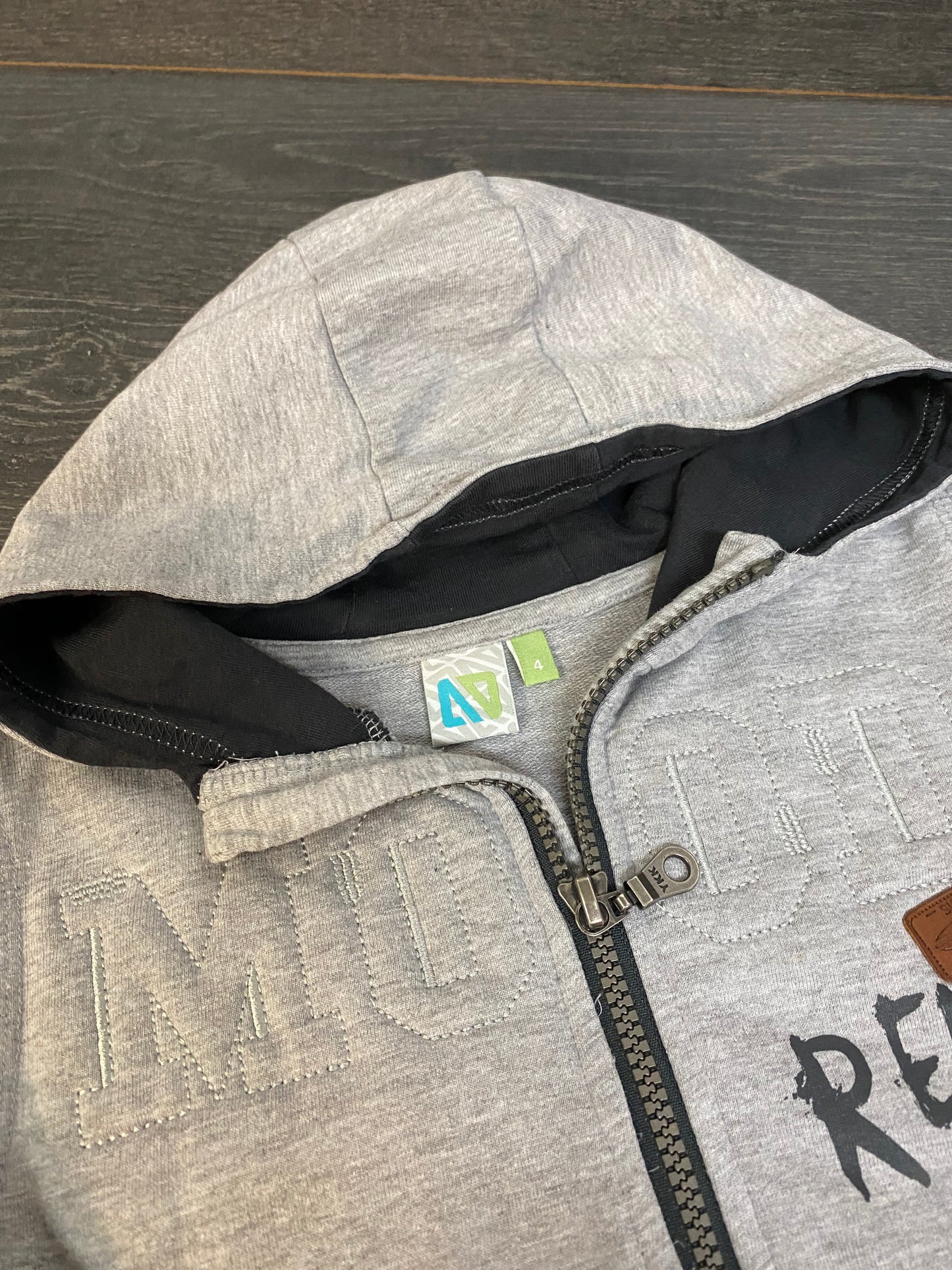 Friperie - nano - 4 ans - veste capuchon