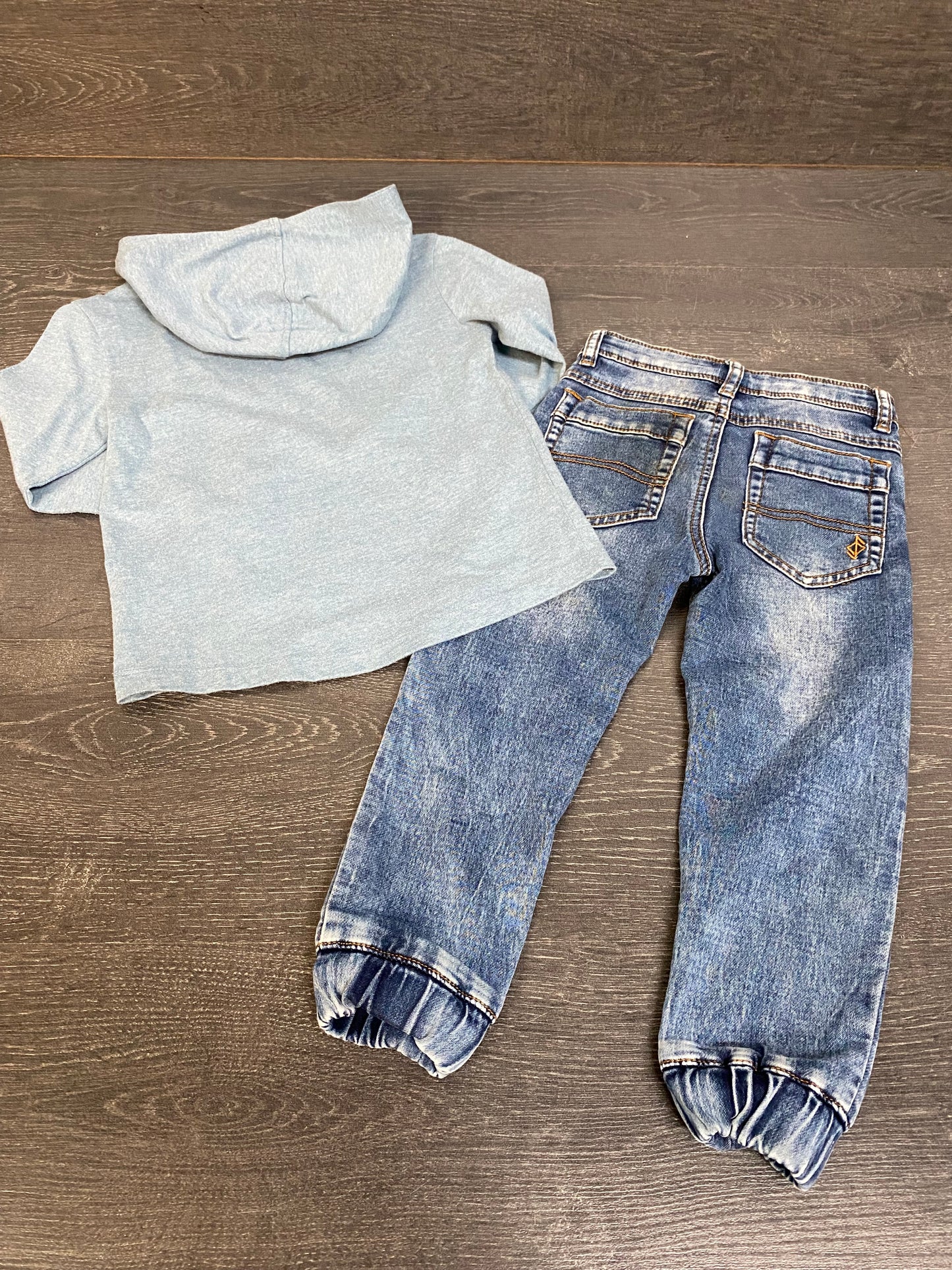 Friperie - hoddie et jogger - 3 ans -