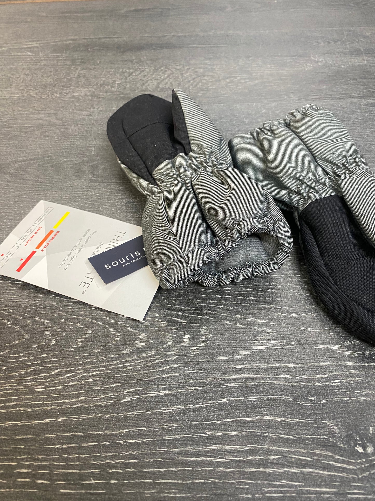 Mitaines hiver - souris mini - neuves - petit enfant ( 2-6 ans )