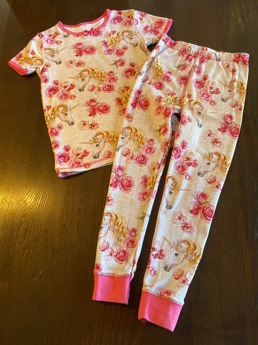 Reservé - cassandra biron - Friperie - 2x2 - pyjama - 6 ans