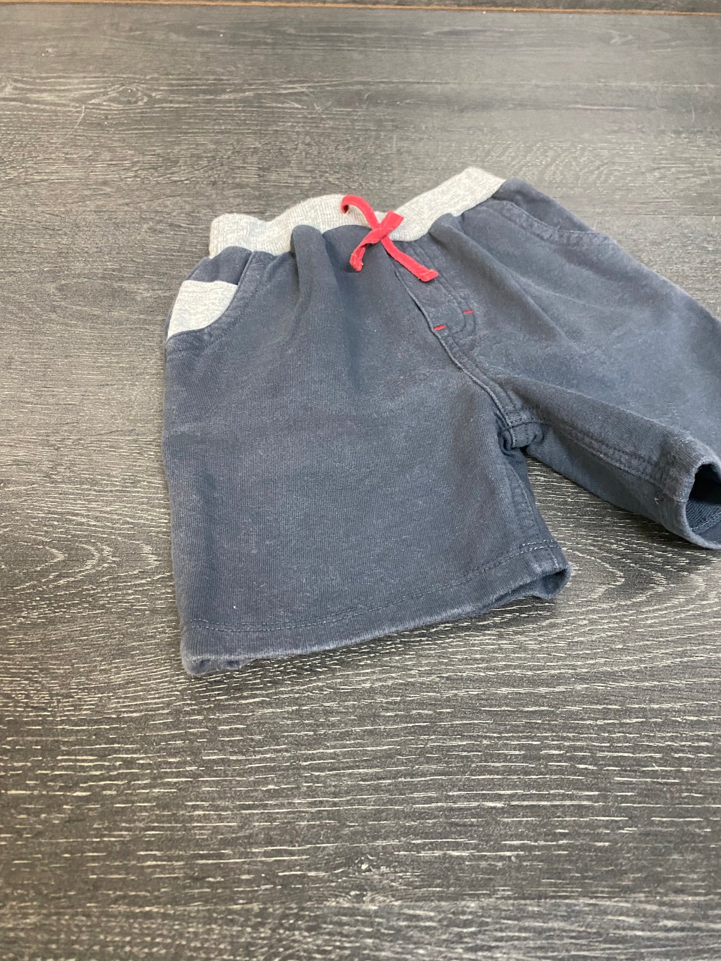 Friperie - souris mini - short - 24 mois