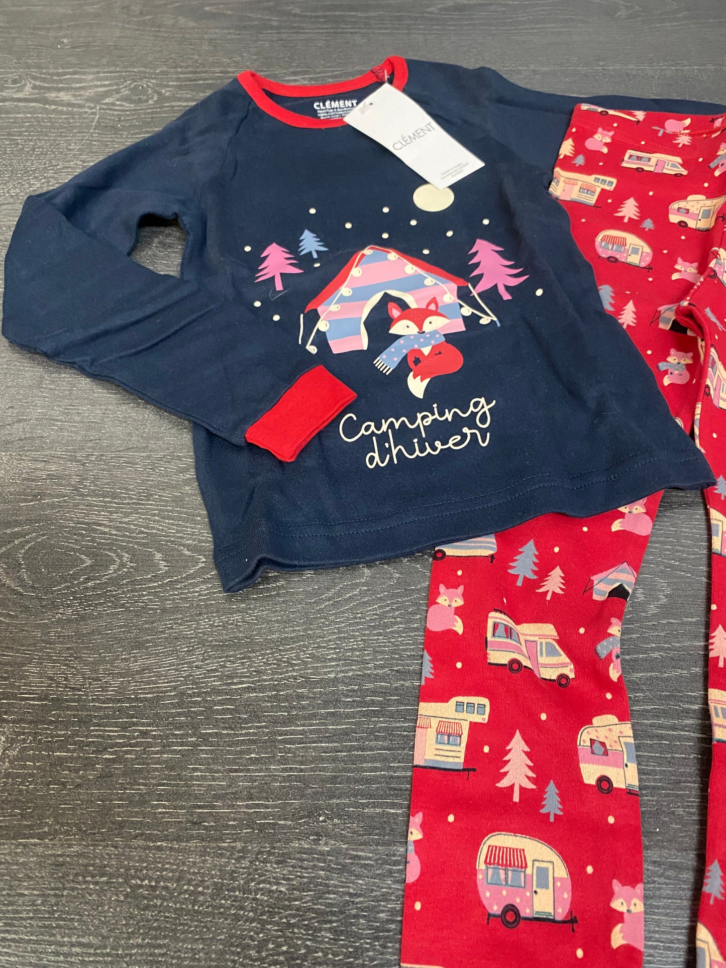 Clement - 5 ans - pyjama - neuf