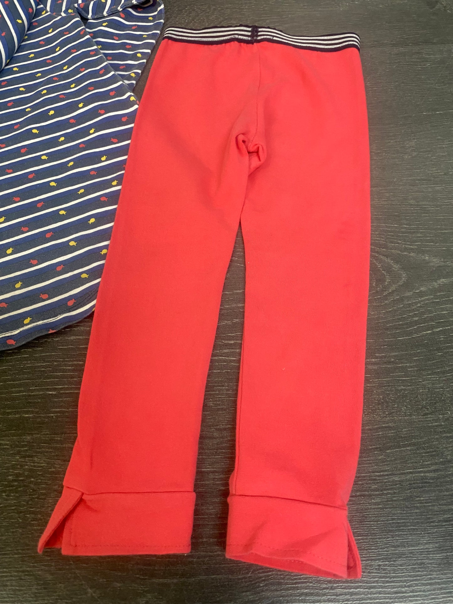 Friperie - bien porté - tunique et legging ( imparfait ) 2-3 ans DUO 10$