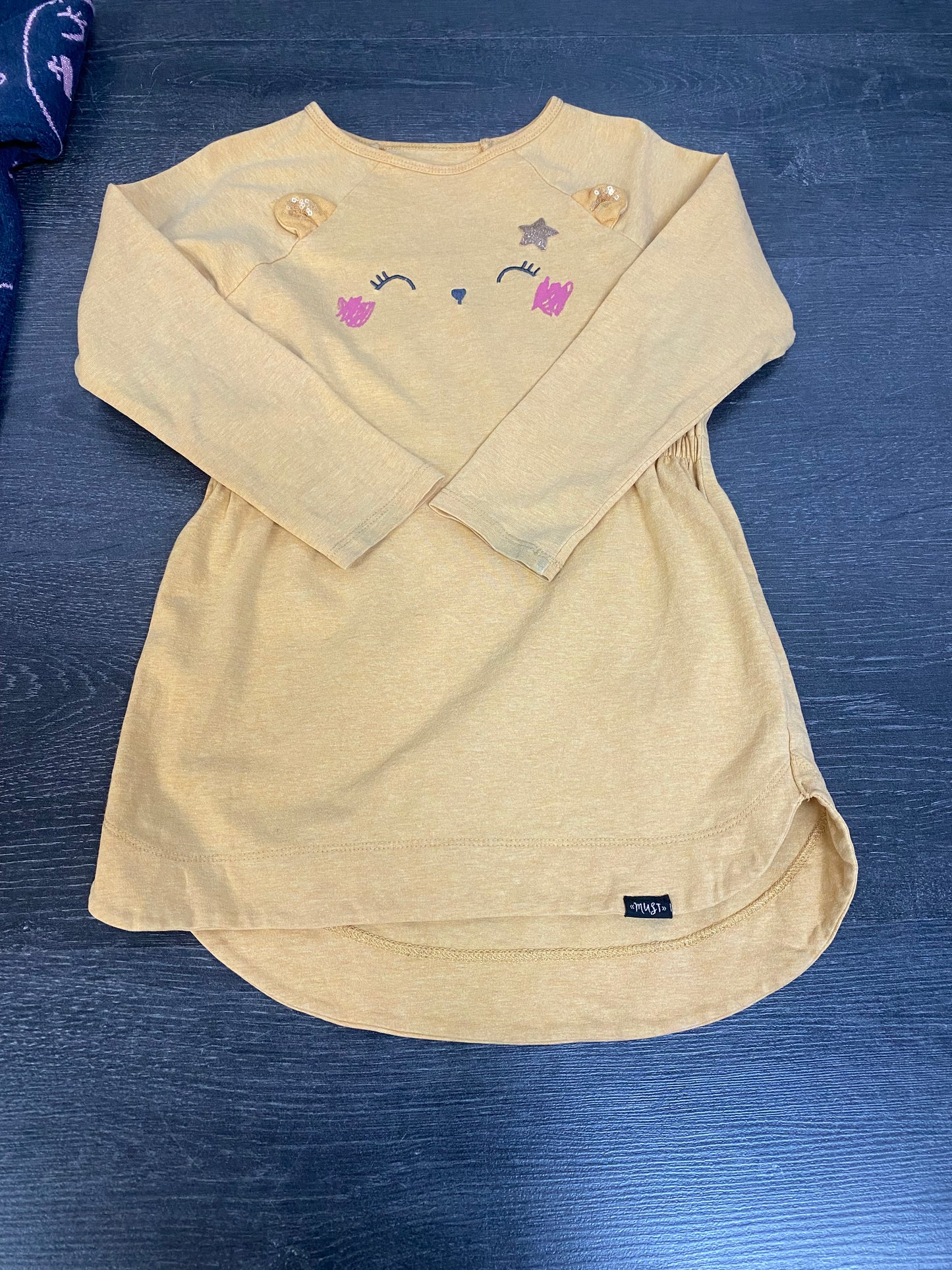 Friperie - bien lire ma description - 2 items imparfaits sur cette annonce - 4 ans - souris mini