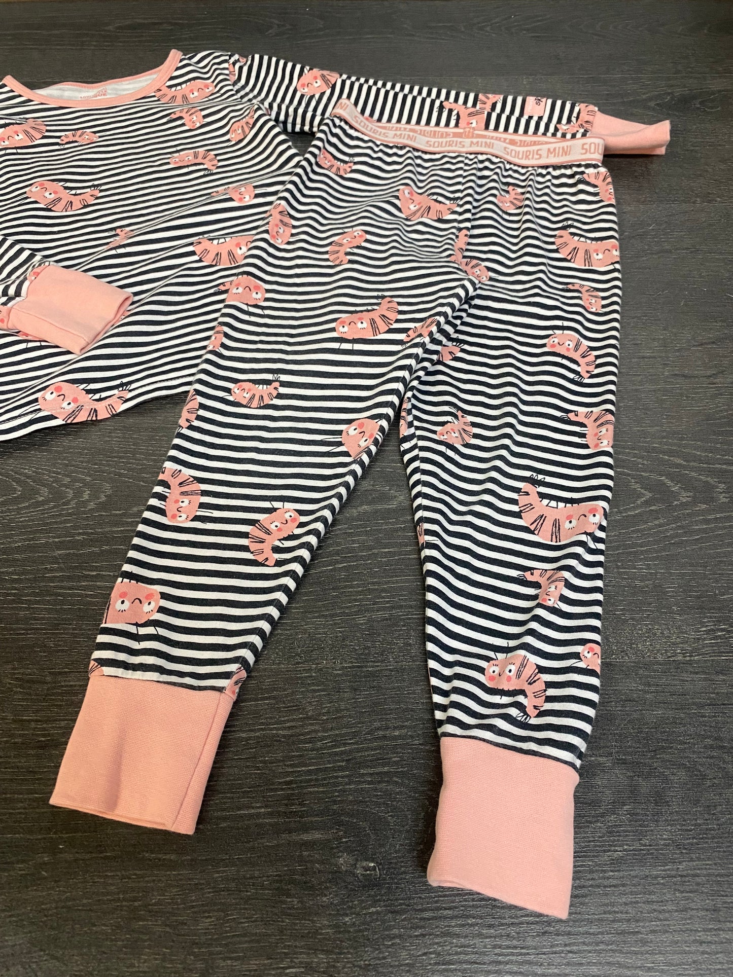 Reservé sandra ch -Friperie - pyjama - 4 ans - souris mini