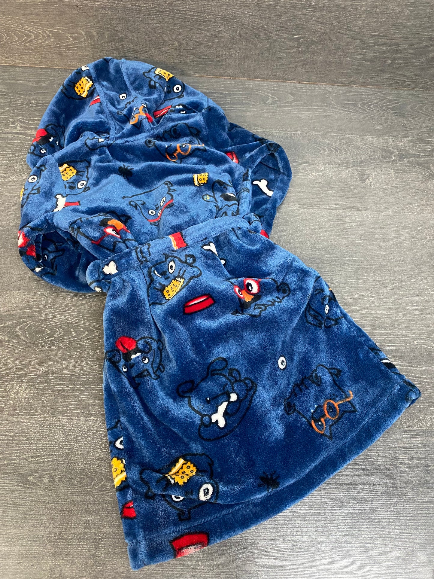 Friperie - Robe de chambre douce -6-7 ans