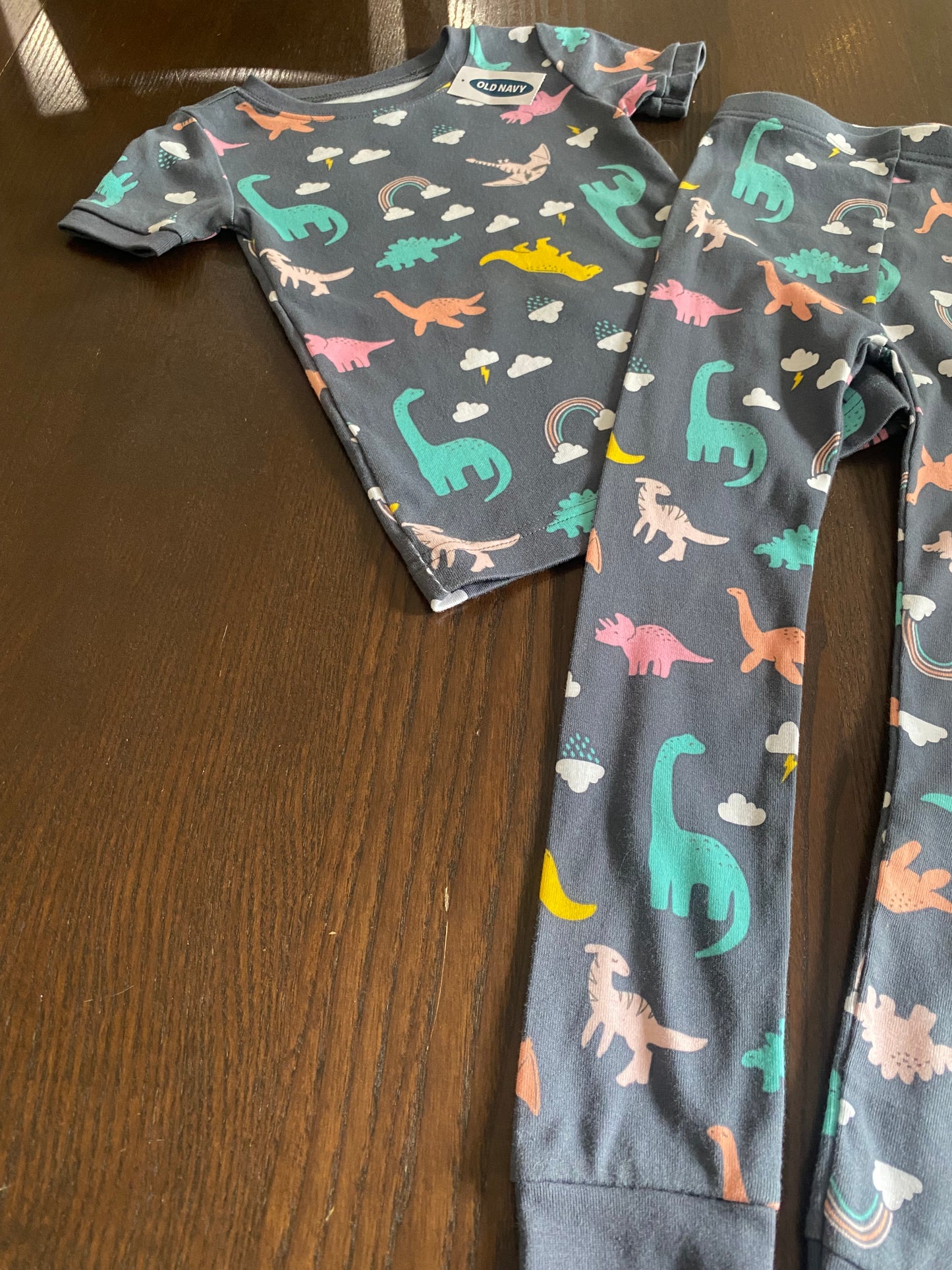 Pyjama - old navy - 5 ans - neuf