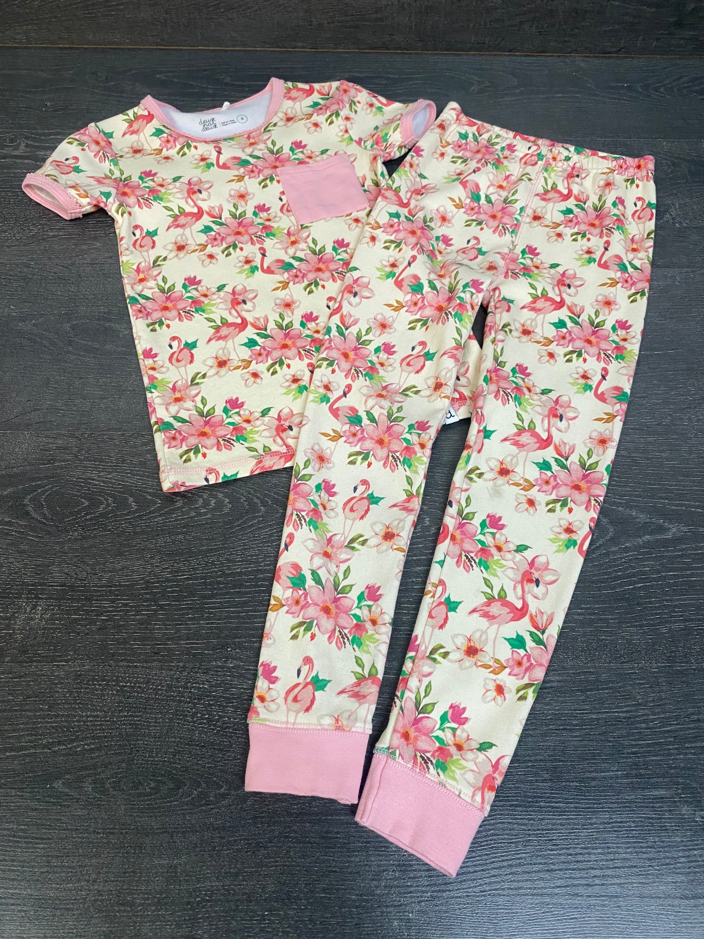 Friperie - 2x2 pyjama 6 ans - mini qq chose lire ma note