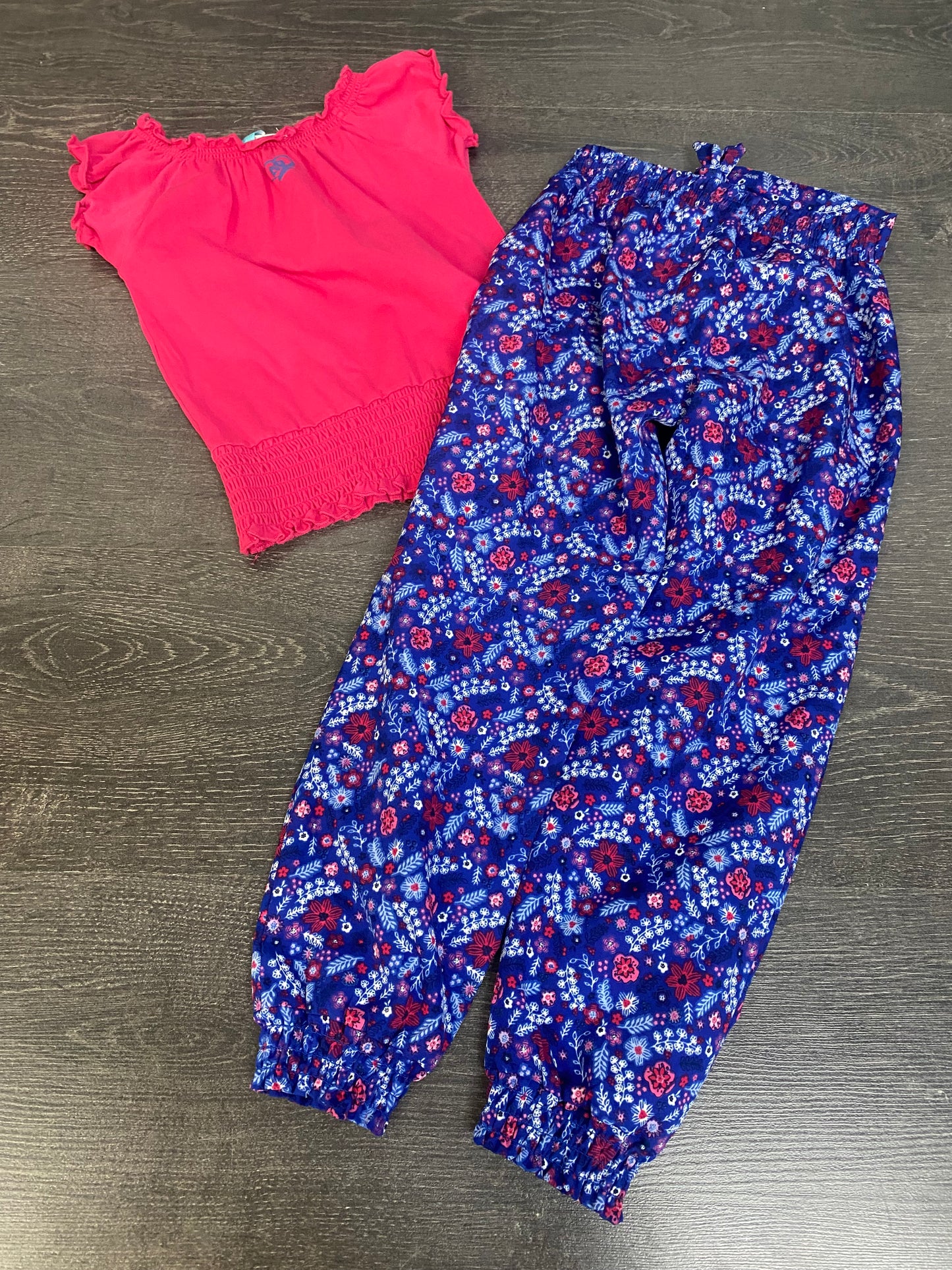 Wow!!! Friperie - Coup de coeur - 5 ans - top et pantalon - nano - comme neuf