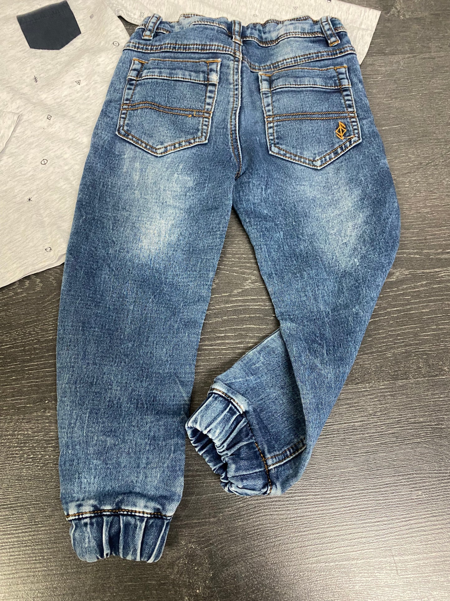 Friperie - manches longues et jeans ( voir la note ) 4 ans - souris mini