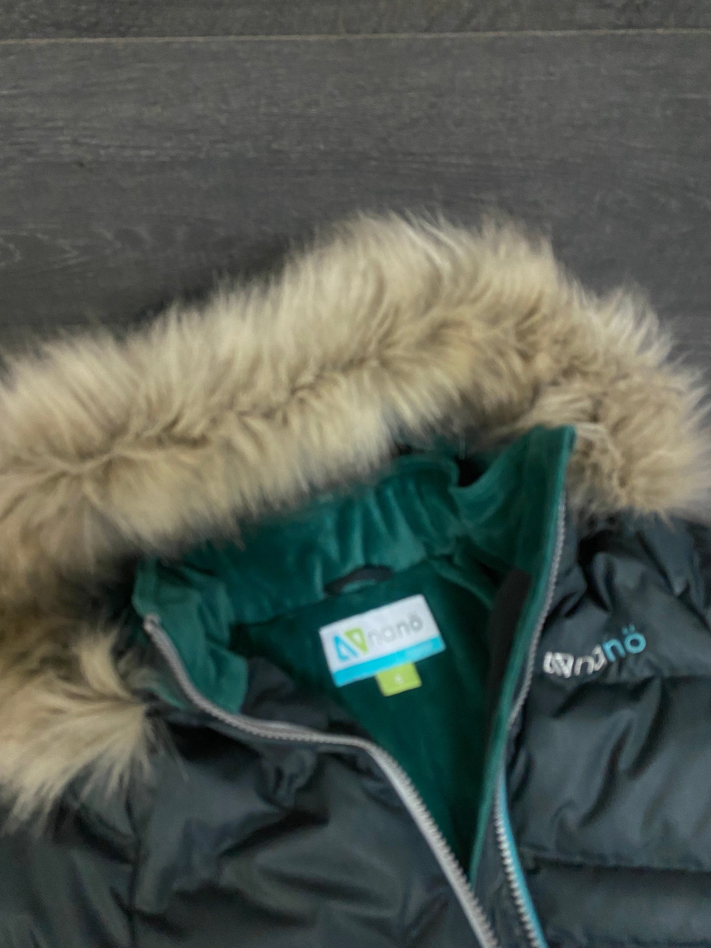 Friperie - manteau nano - 4 ans - hiver - tres bel etat