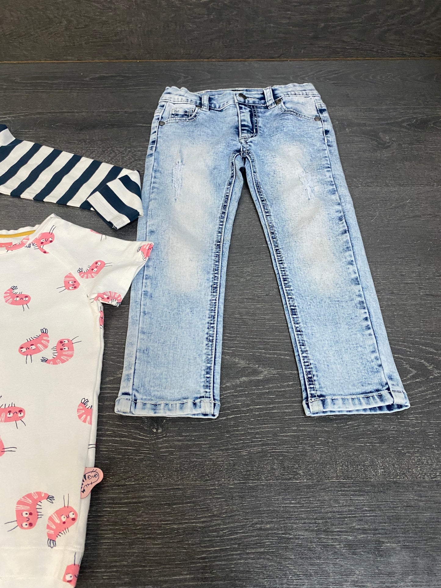 Sandra ch Neuf et comme neuf - souris mini et 2x2 - 4 ans