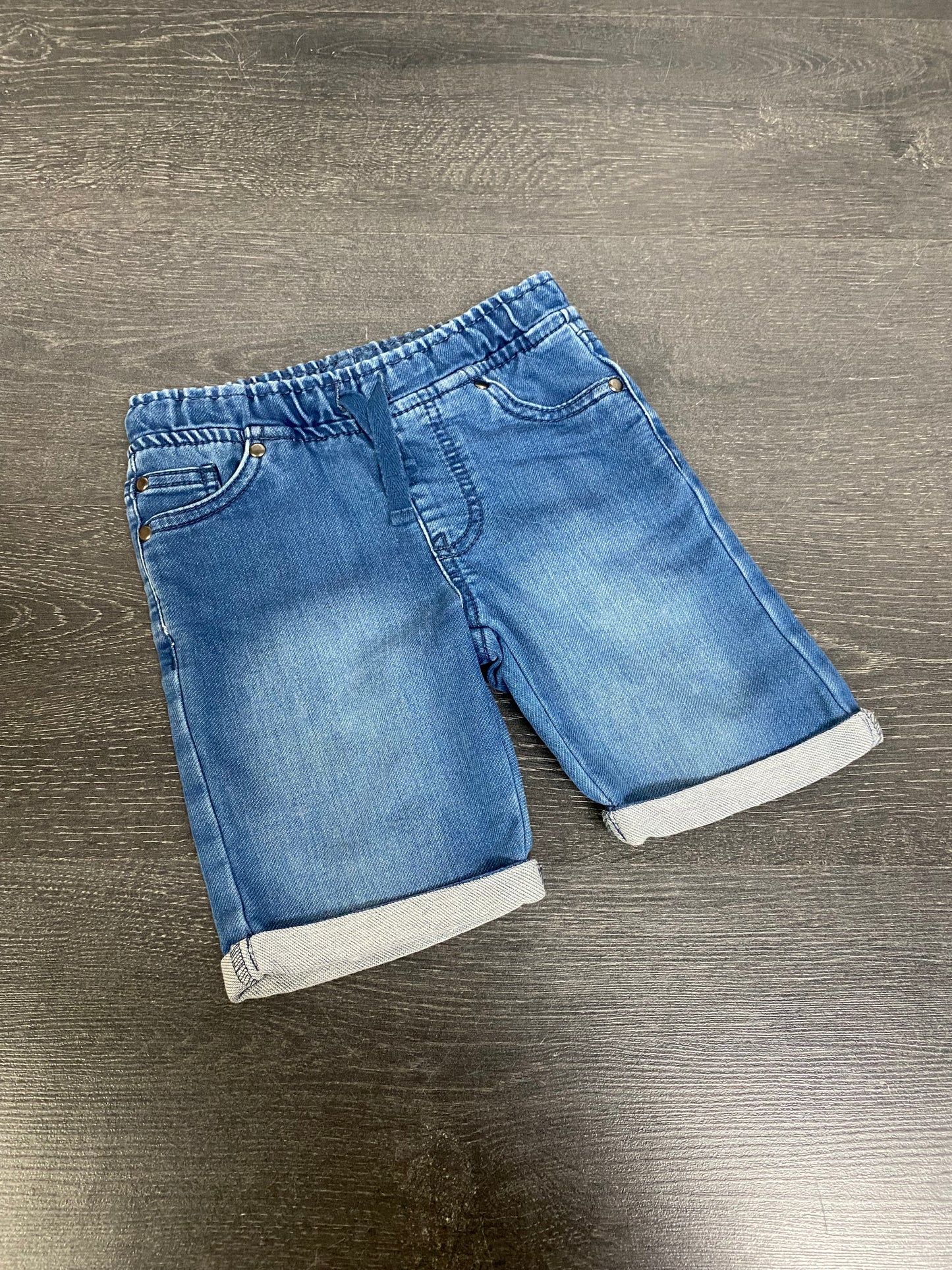 Friperie - short - 4 ans - wifi