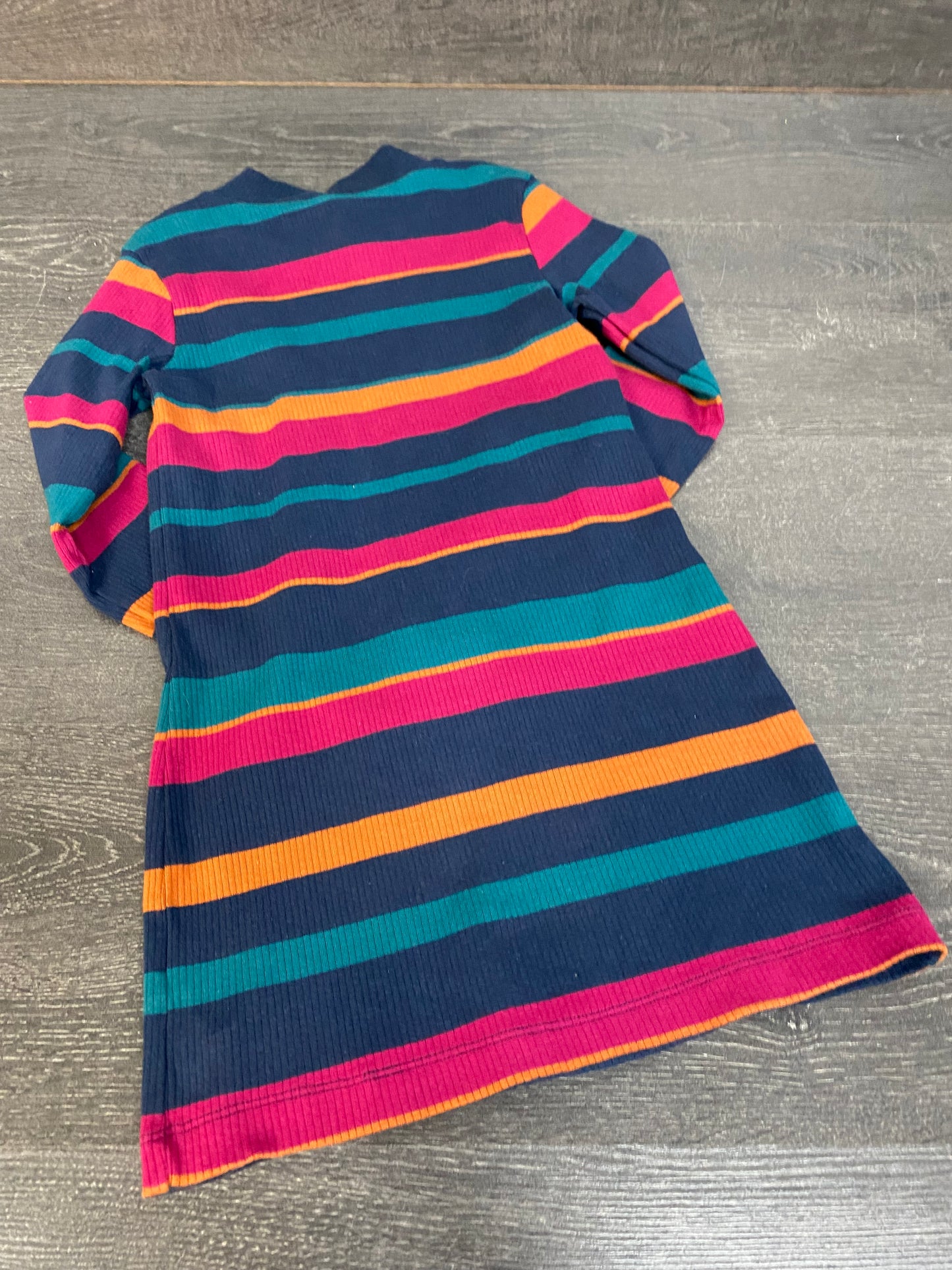 Friperie - robe et tunique - 7 ans - bel etat et comme neuf - nano