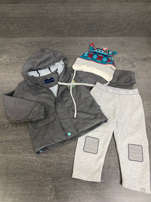 Friperie - veste de pluie - pantalon polar et tuque polar - 3 ans