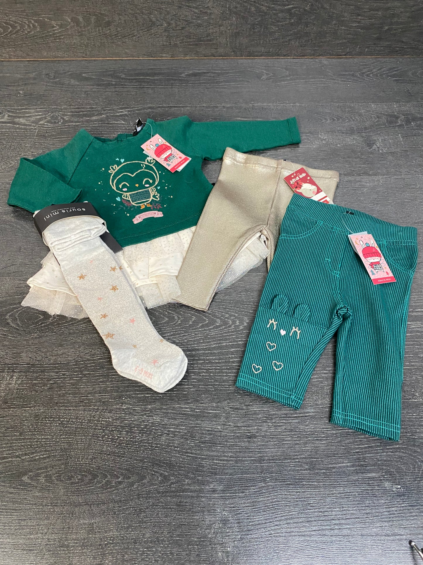 PROMO NOEL 45$ - TOUT en 6- 9 mois - Neuf - souris mini 4 mcx