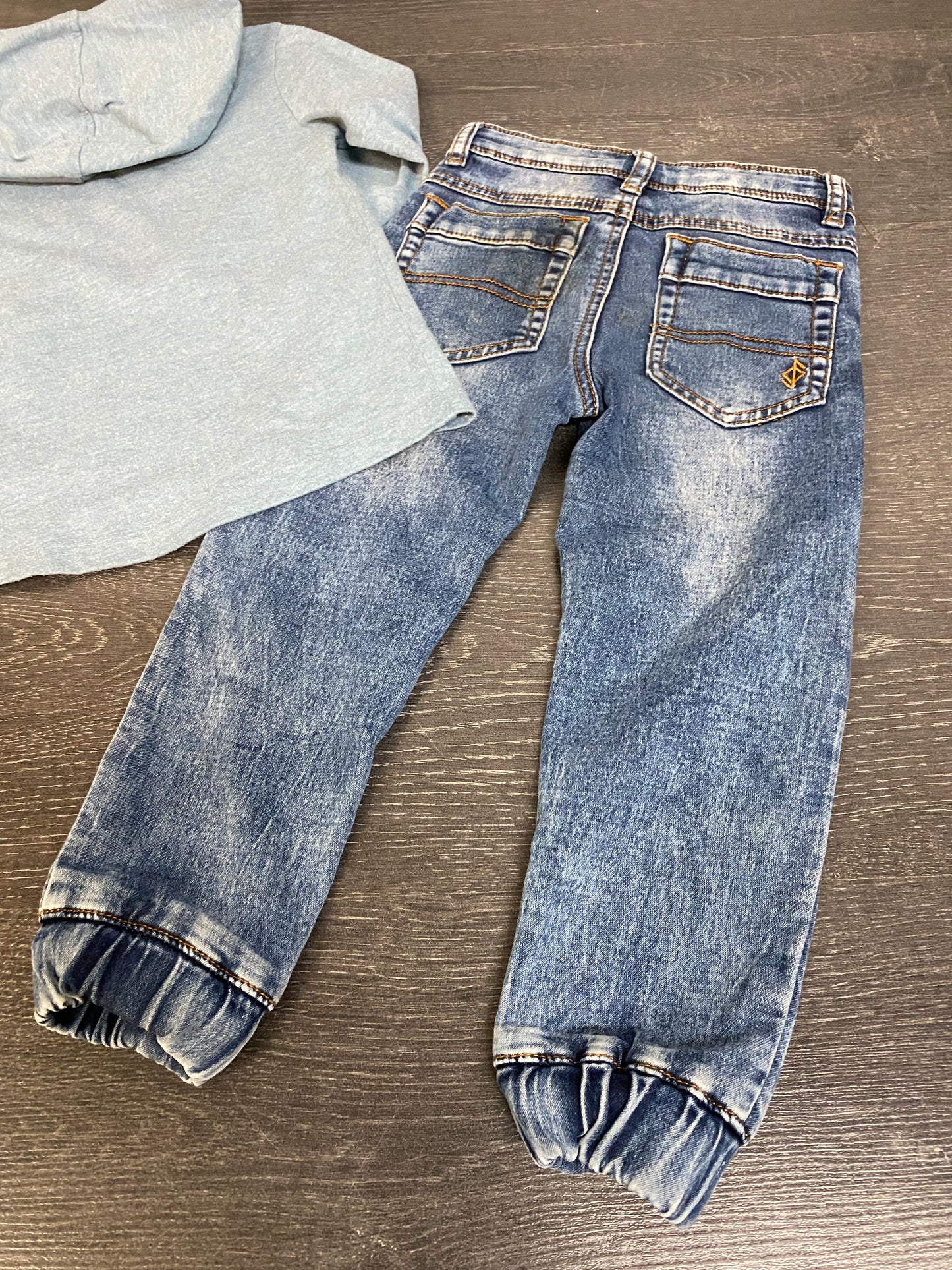 Friperie - hoddie et jogger - 3 ans -