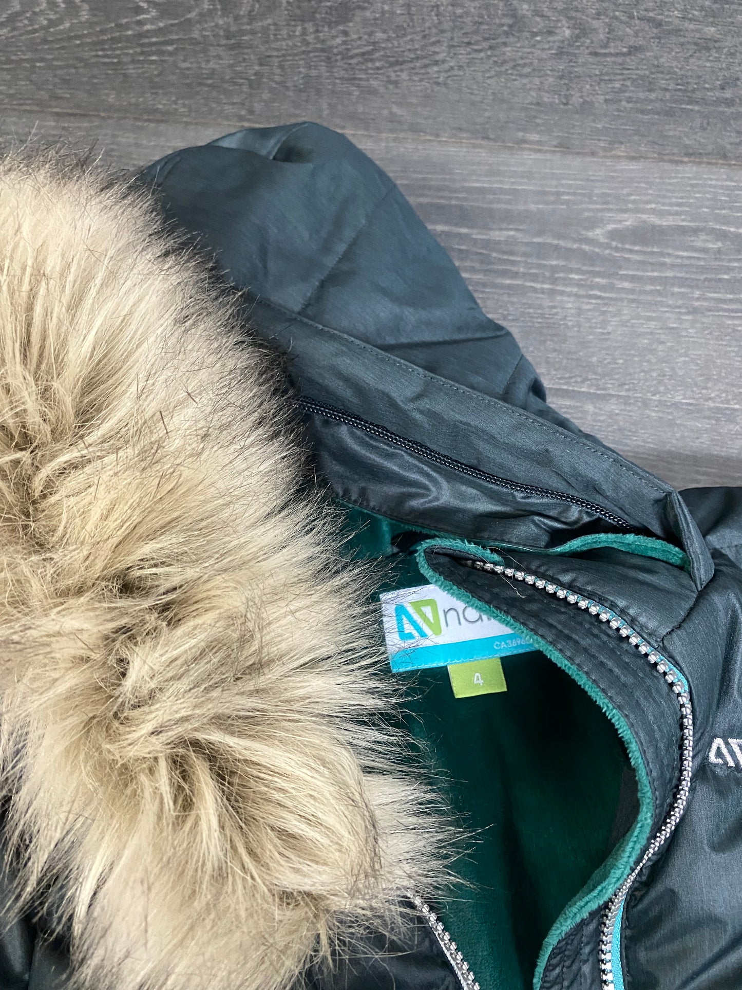 Friperie - manteau nano - 4 ans - hiver - tres bel etat