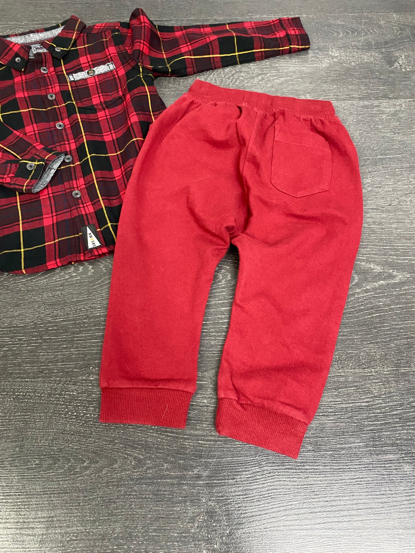 Neuf et usagé - souris mini - 18-24 mois - chemise, pantalon et bas