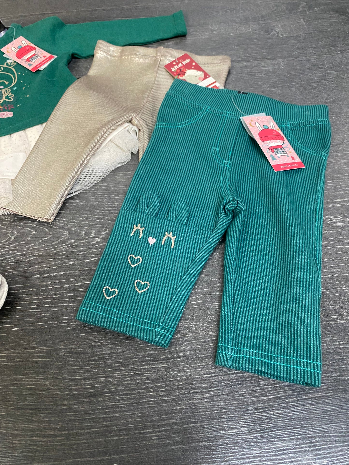 PROMO NOEL 45$ - TOUT en 6- 9 mois - Neuf - souris mini 4 mcx