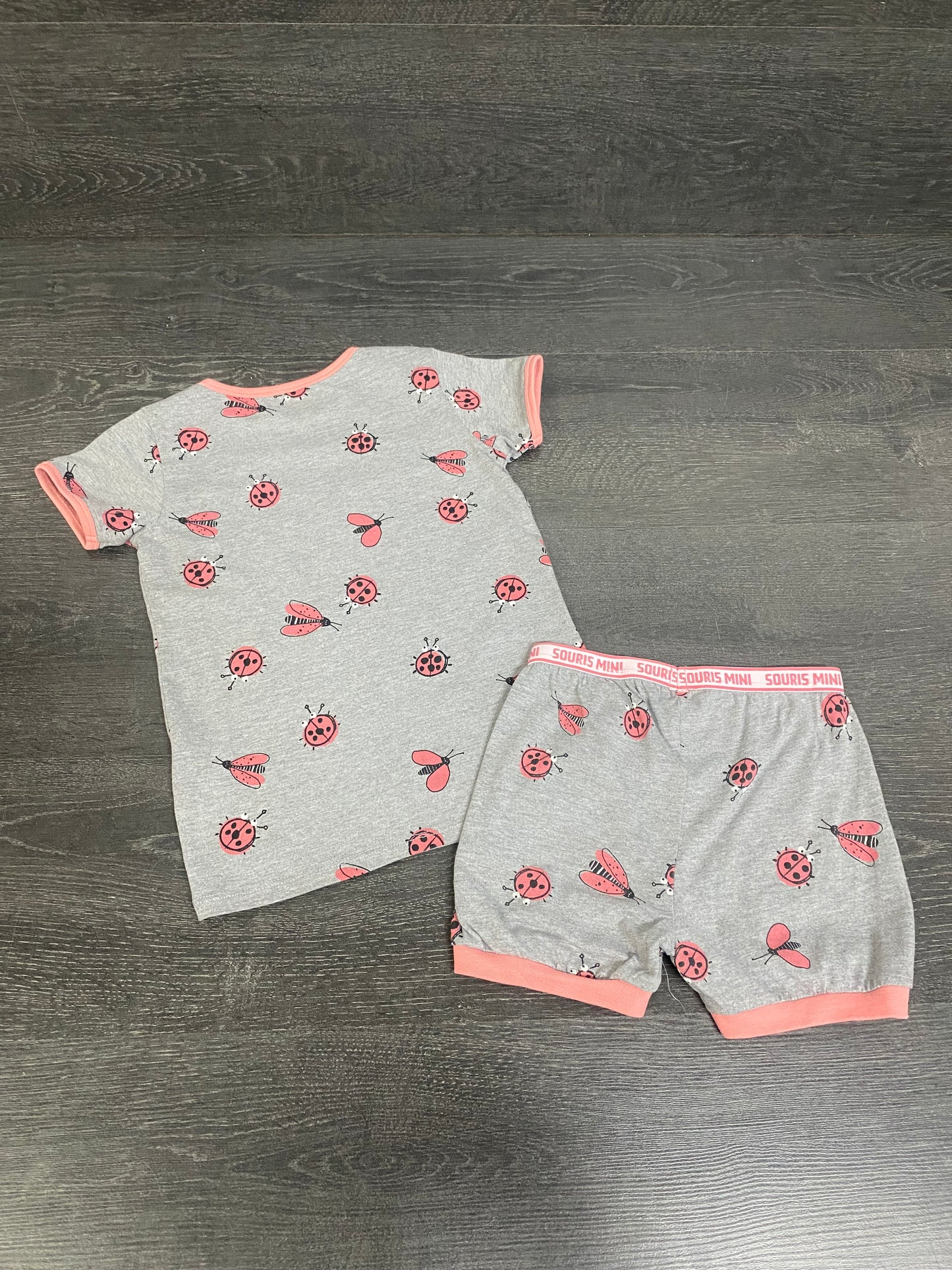 Friperie - pyjama ete - tres bel etat- 5 ans