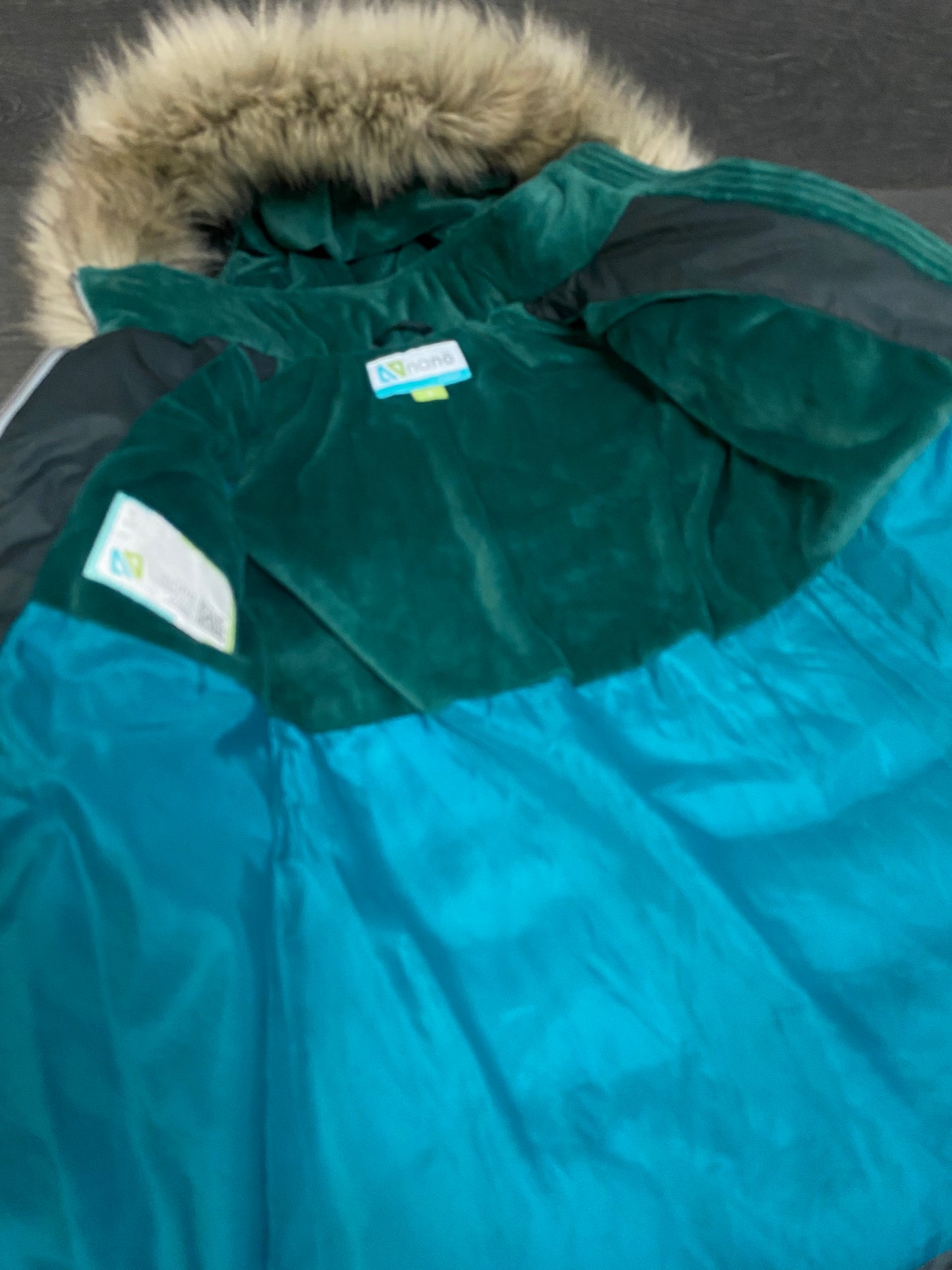 Friperie - manteau nano - 4 ans - hiver - tres bel etat