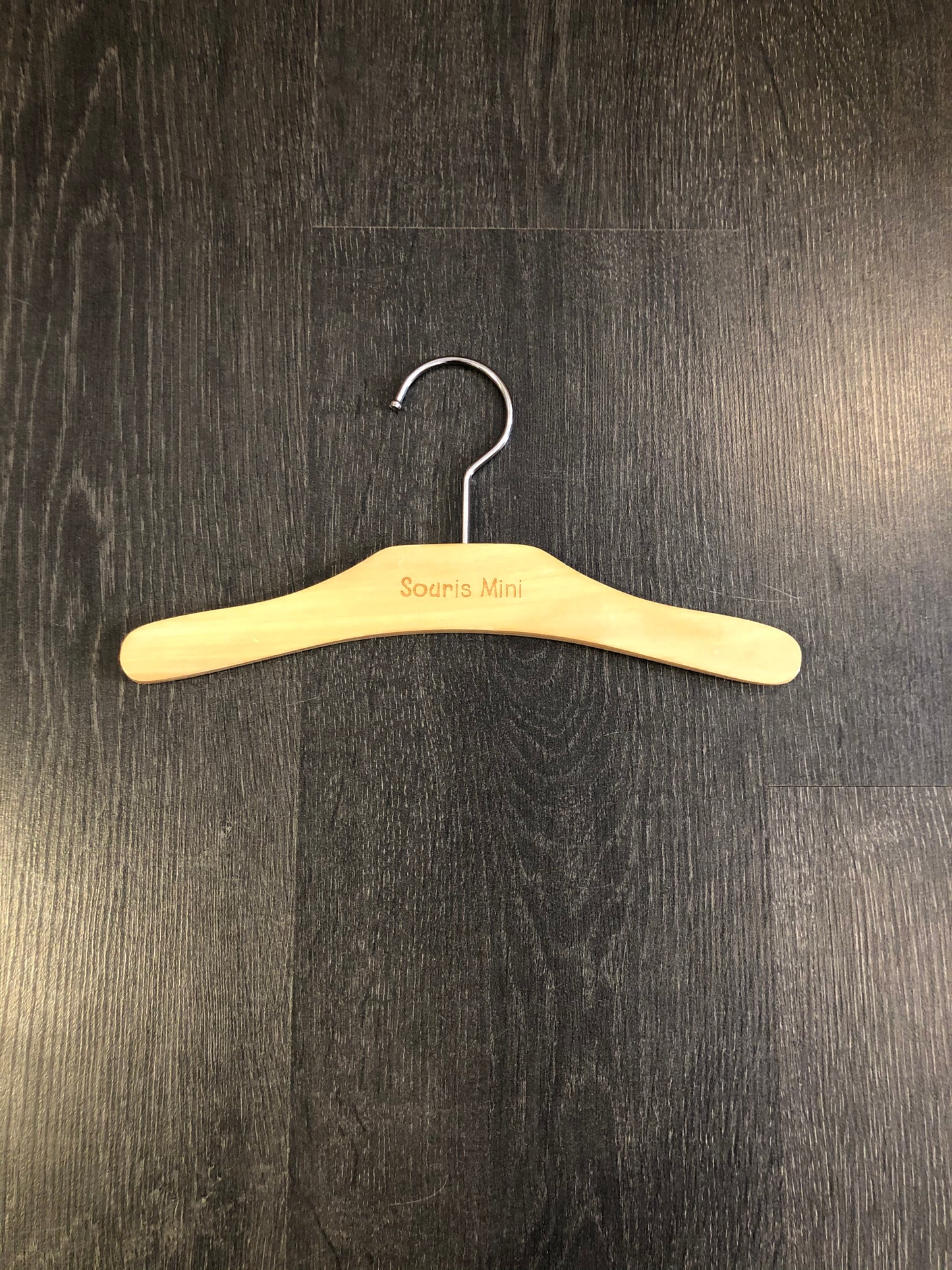 Cintre sans pince - format bebe - modele mince -