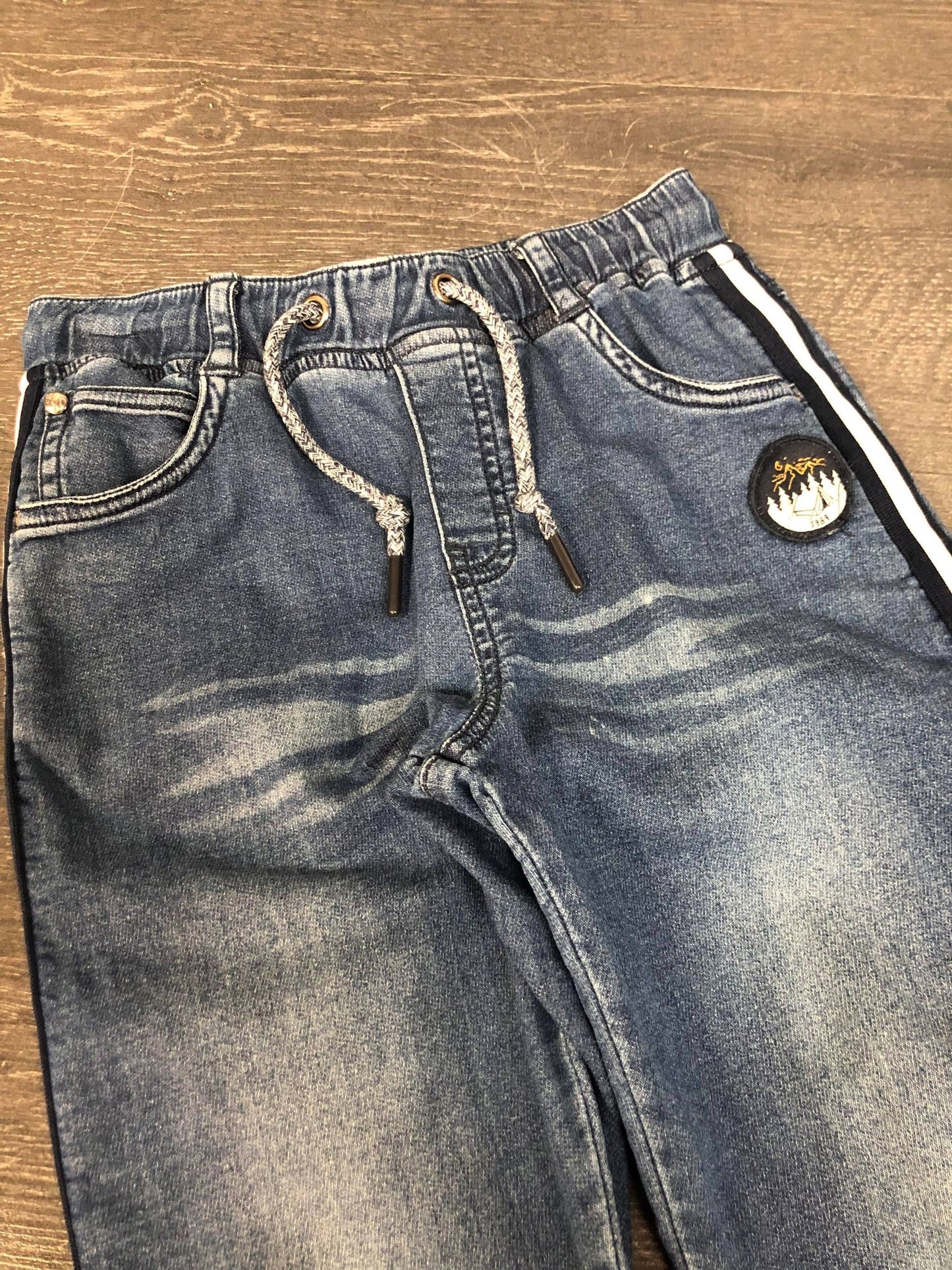 FRIPERIE - Jeans jogger - Souris mini - 7 ans