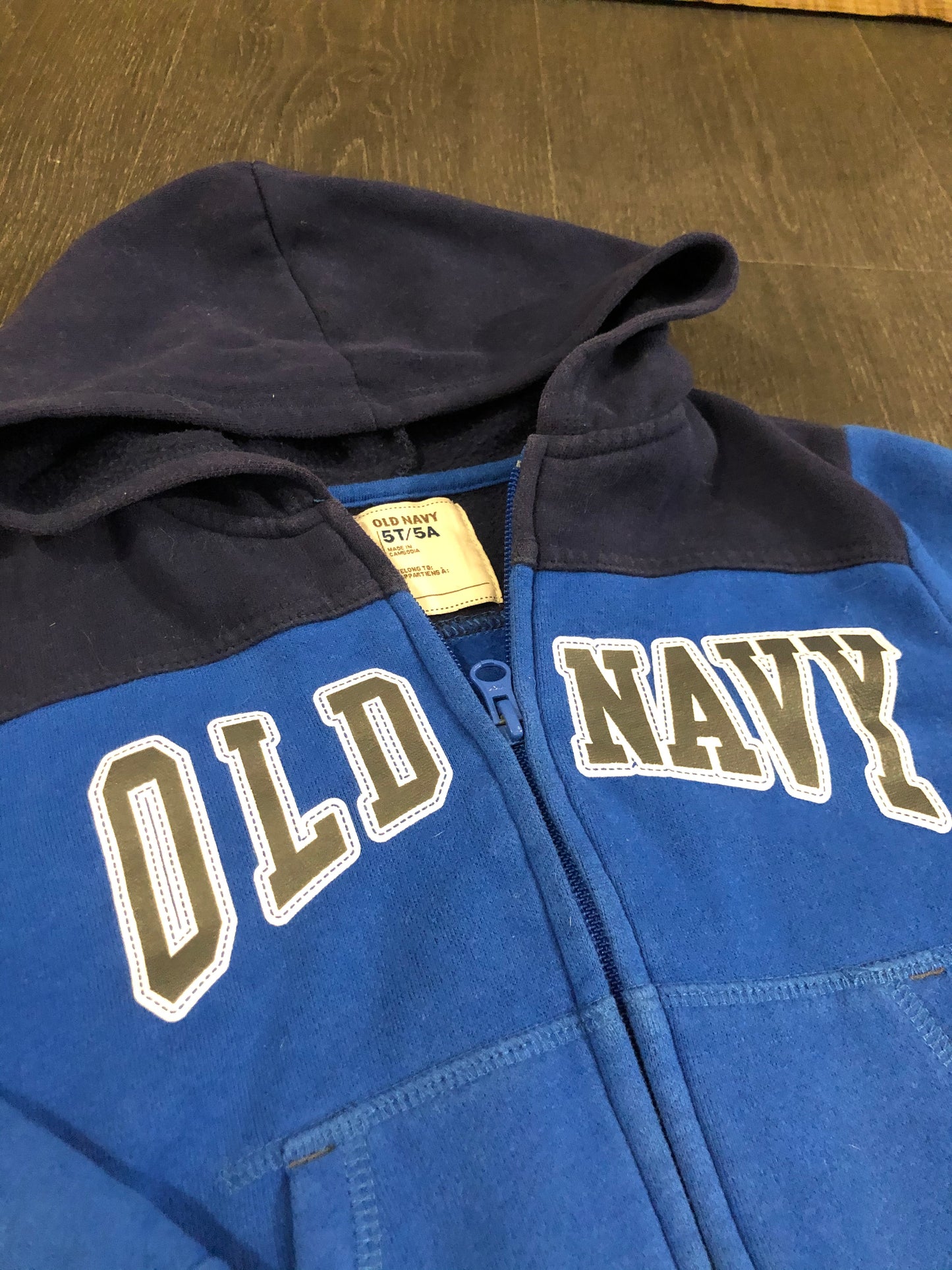 Veste capuchon - old navy - 5 ans