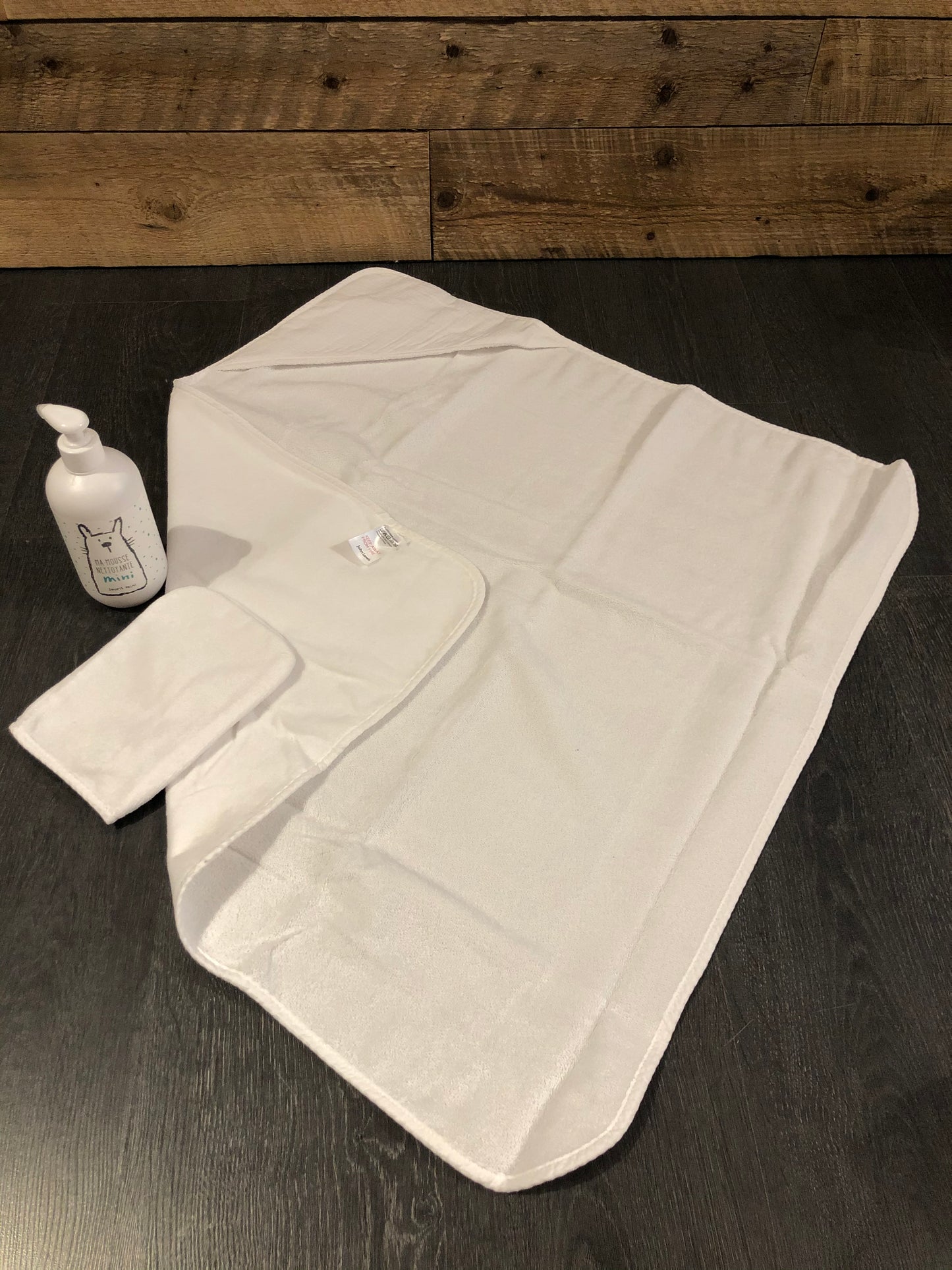 Serviette de bain bebe et ma mousse nettoyante mini
