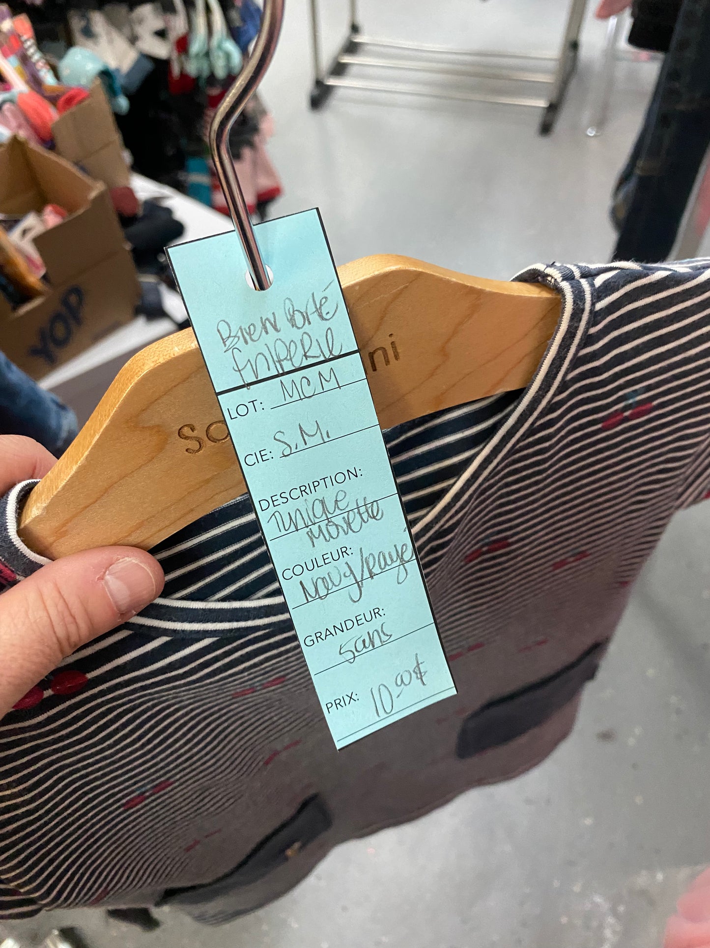 Friperie - robe mouette - 5 ans -