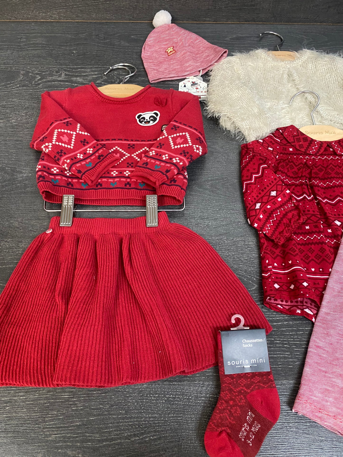 Petit lot 6-9 mois - souris mini - 5 mcx et 2 acc - promo 40$