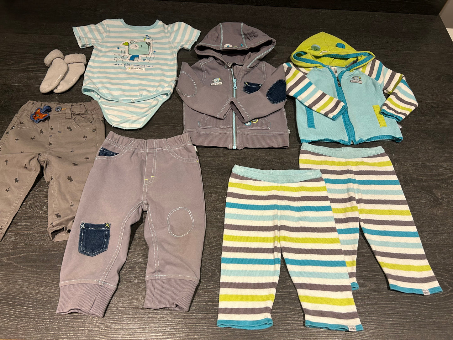 Reservé - Neuf et usagé - petit lot en 6-9 mois - Souris Mini -