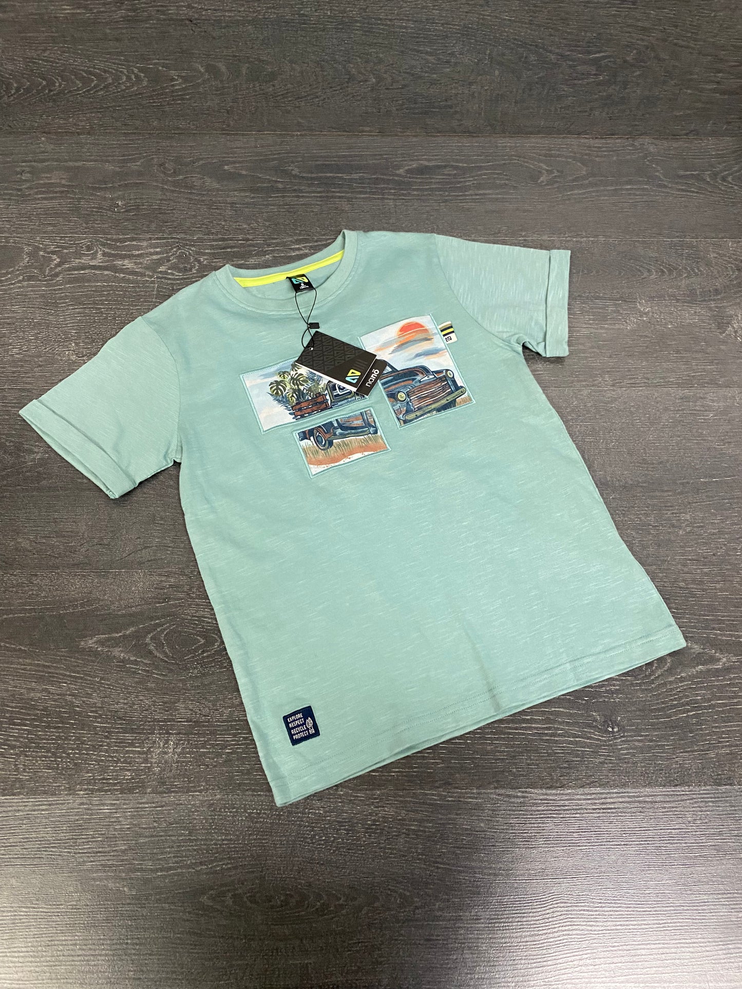 Nano - t shirt - 8 ans - neuf - vert