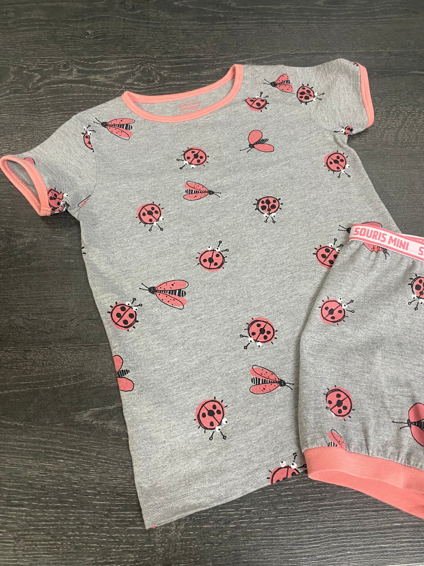 Friperie - pyjama ete - tres bel etat- 5 ans