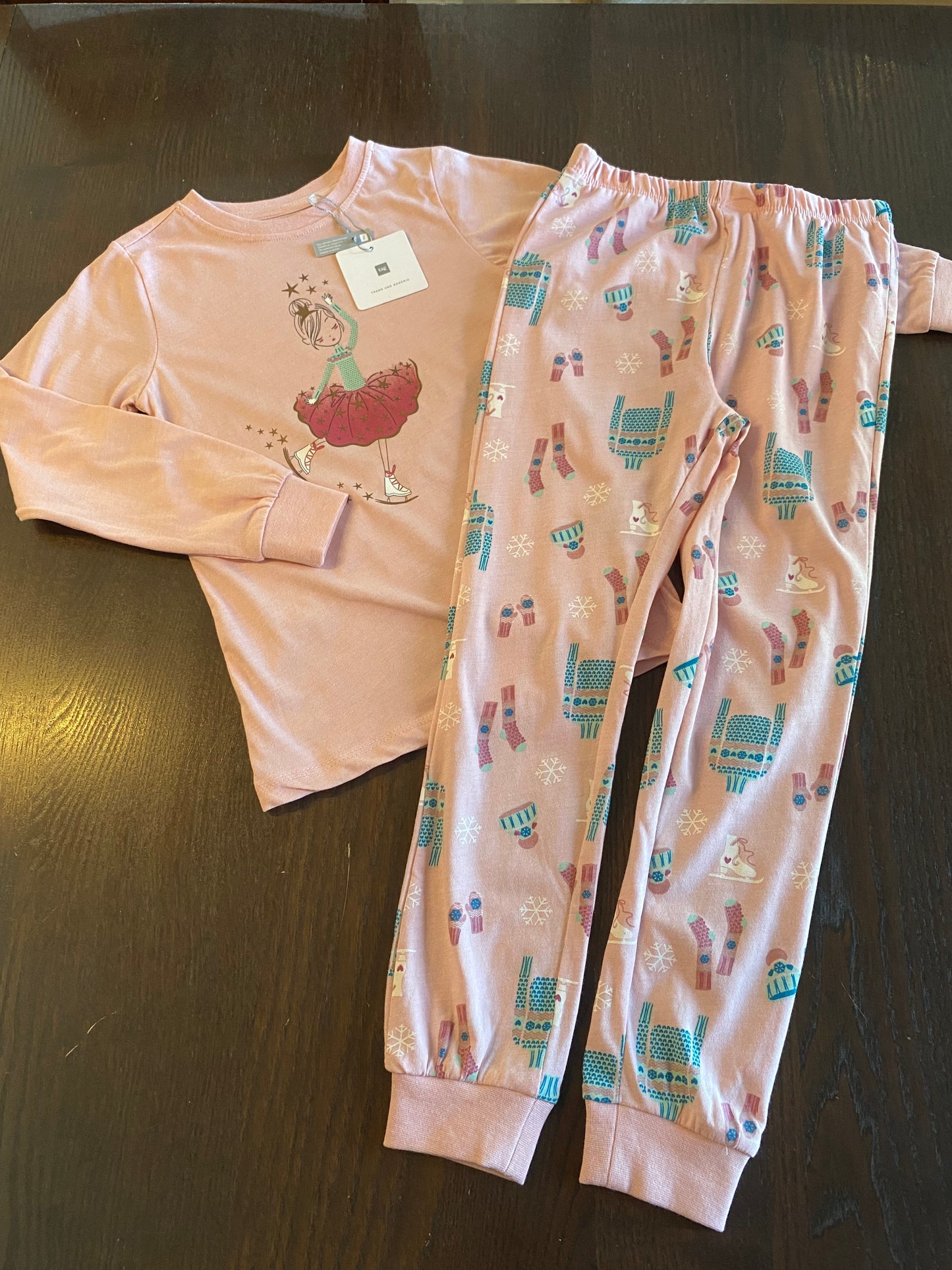 Pyjama - tag - 6 ans - neuf