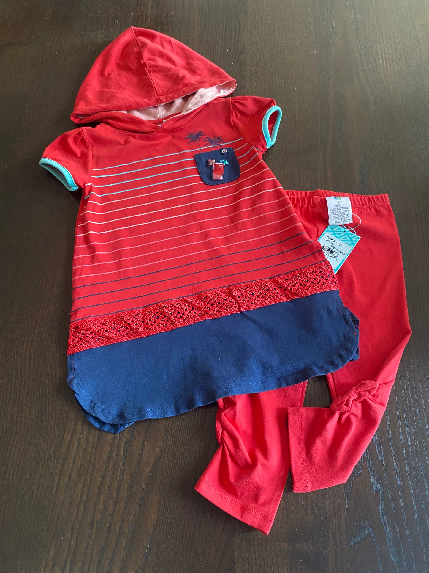 Legging neuf - tunique ( etat inconnu ) - 3 ans