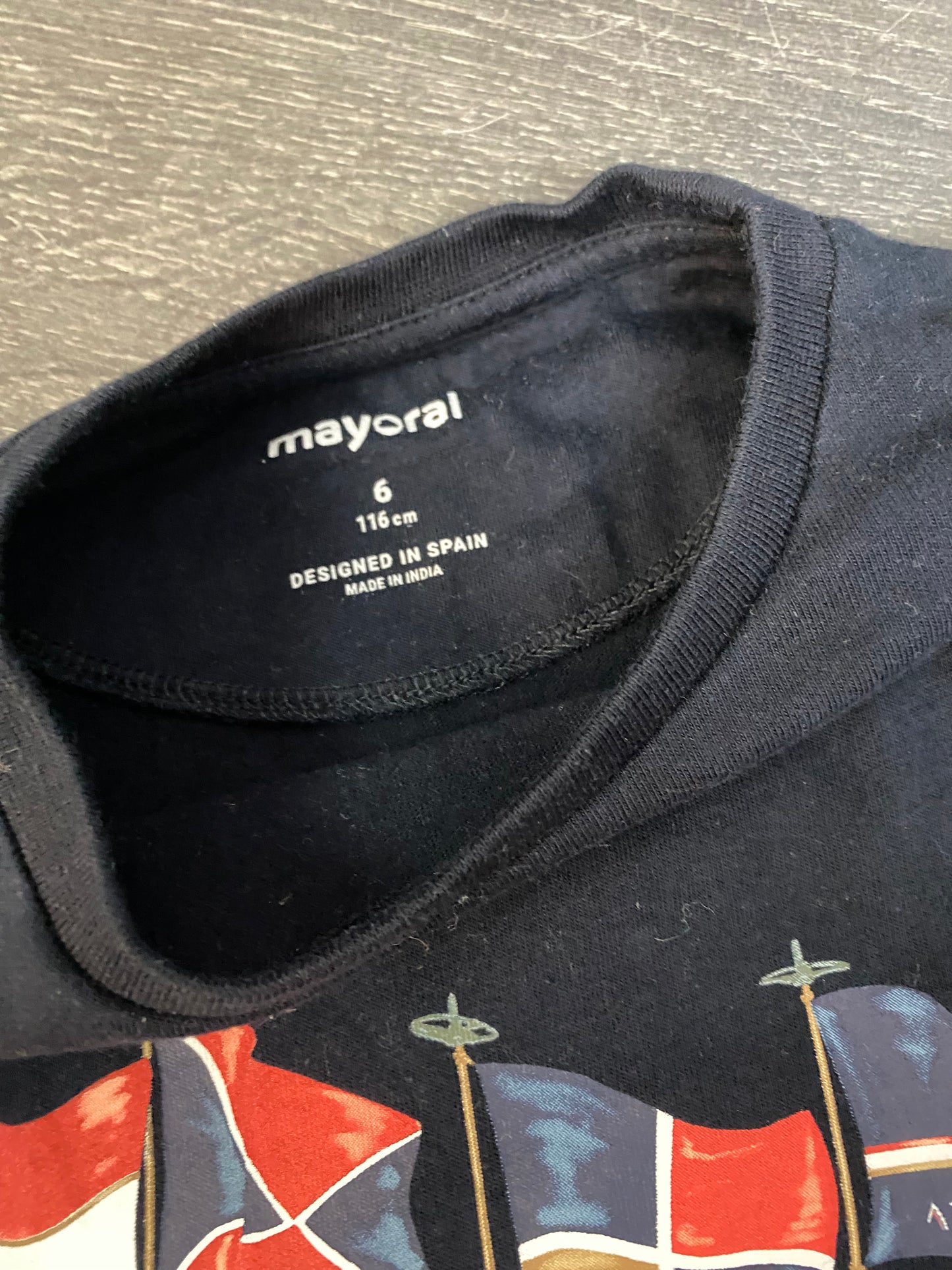 Friperie - mayoral -6 ans - m. Longues