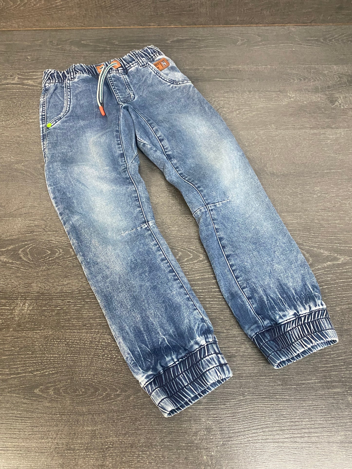 Friperie B. Nosy - jeans jogger - gr 122/128 (7-8 ans )