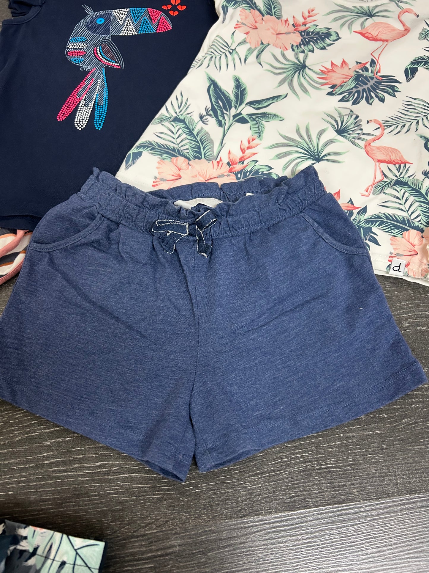 Reservé - I.s. Neuf, comme neuf et usagé - 6 ans - nano, 2x2 et h&m