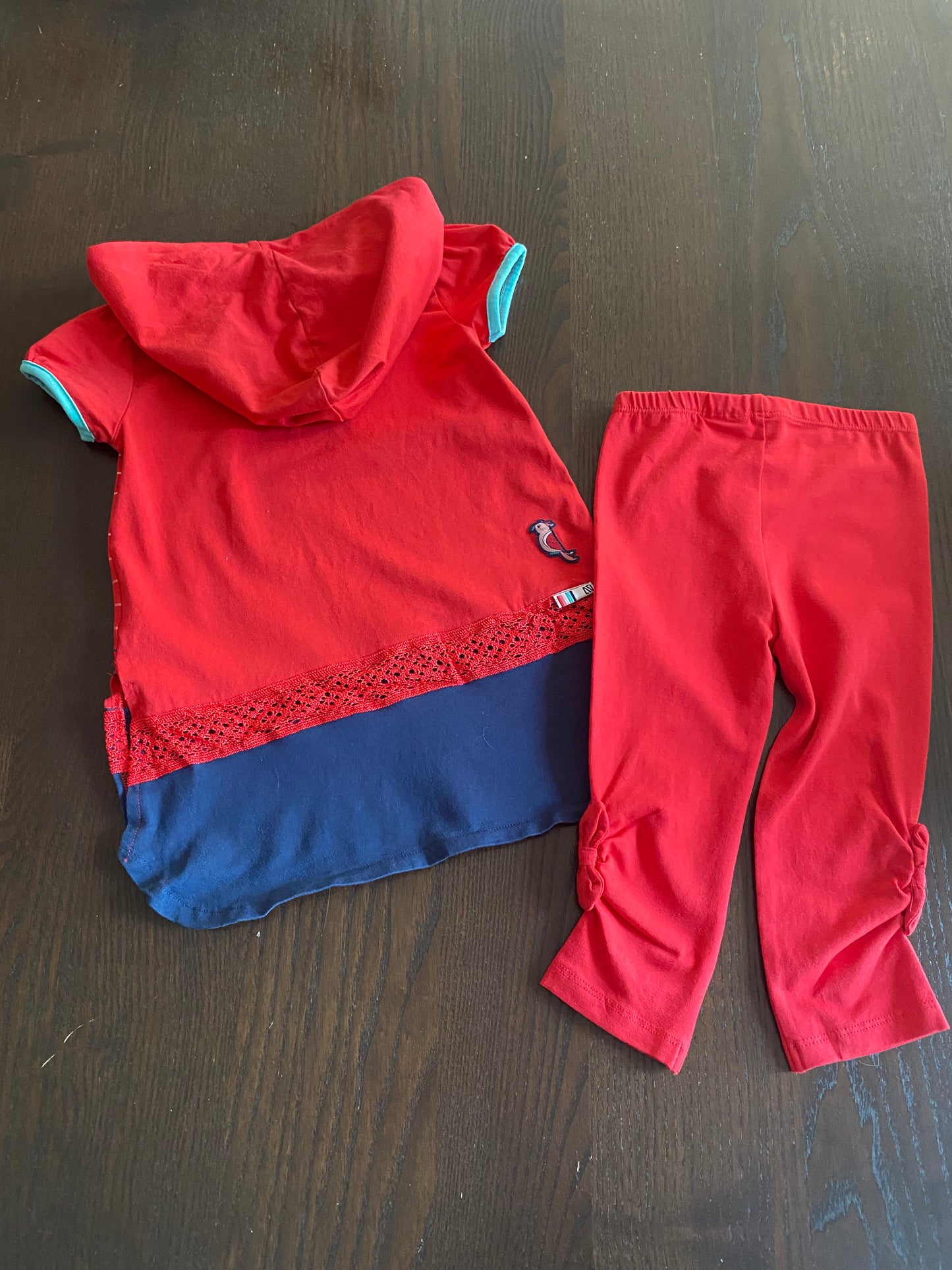 Legging neuf - tunique ( etat inconnu ) - 3 ans