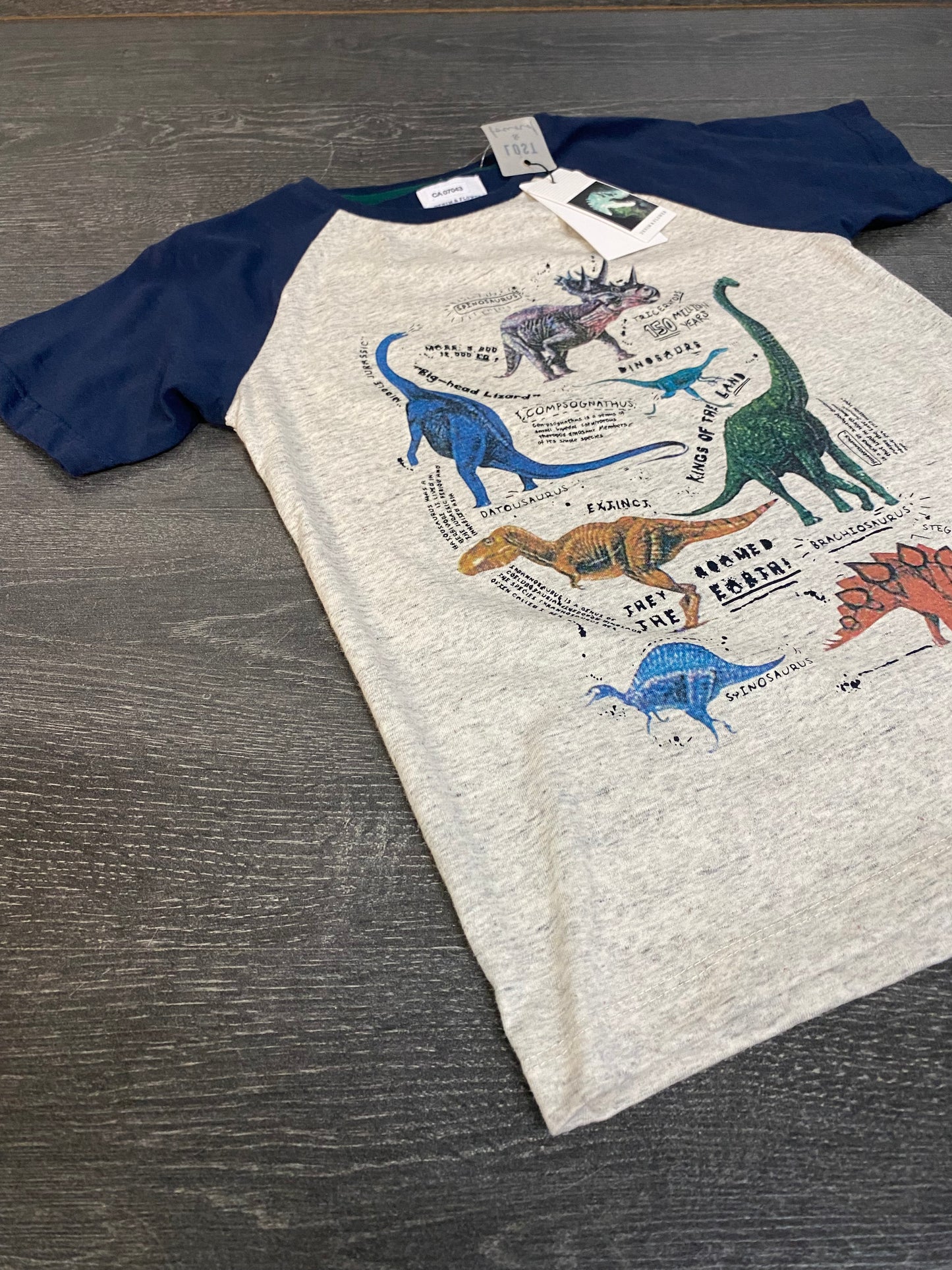 T - shirt - 7 ans - neuf - denim & flower