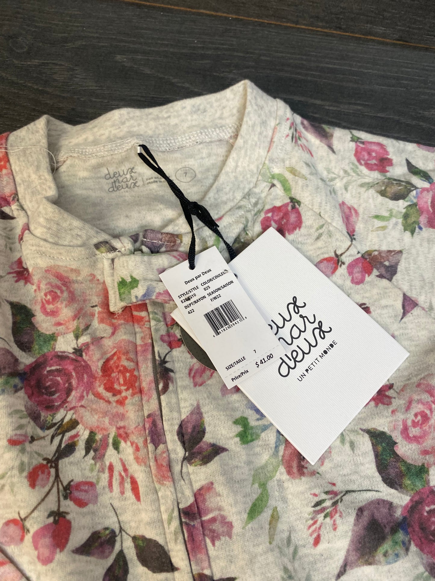 Pyjama - 2 par 2 - neuf - 7 ans - one piece