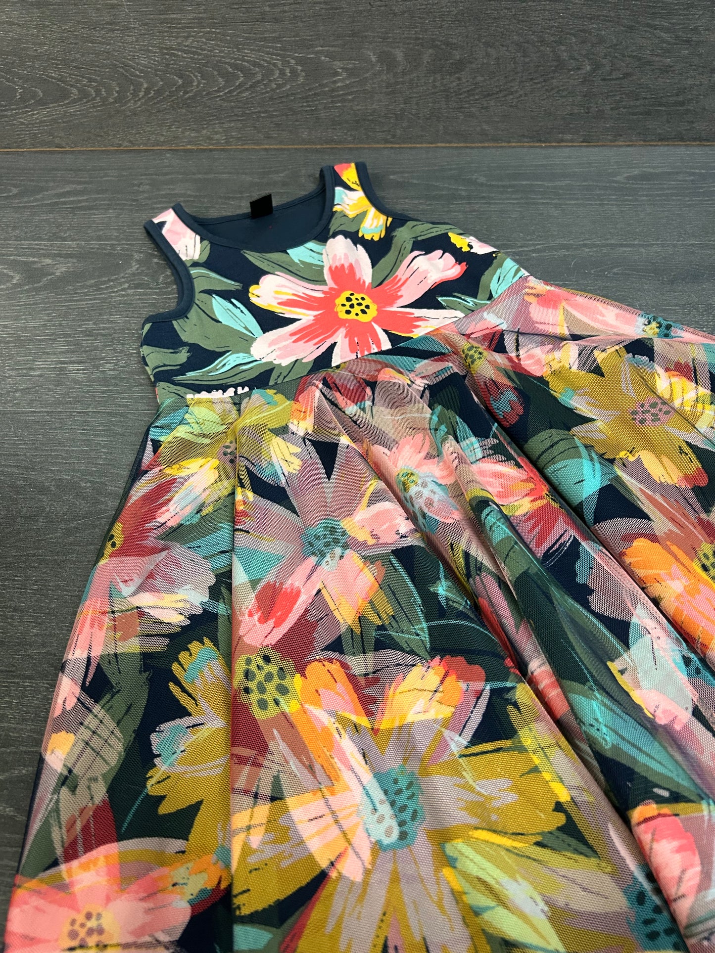 Comme neuve - nano - robe été - 6 ans