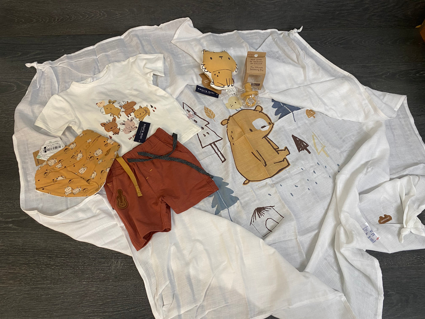 Ensemble cadeau - bebe garcon - 6-9 mois