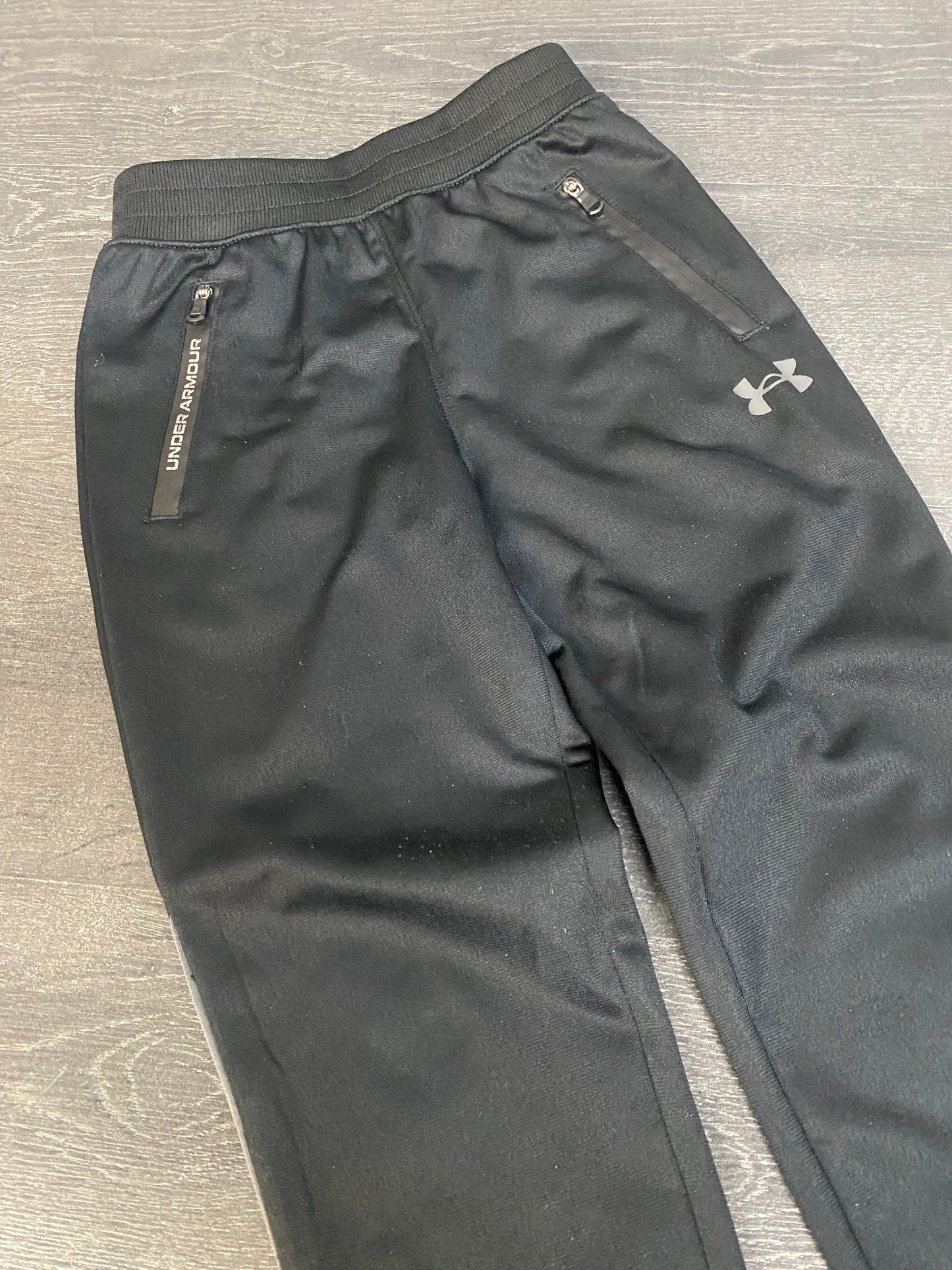 Friperie - pantalon sport - under armour - 7 ans