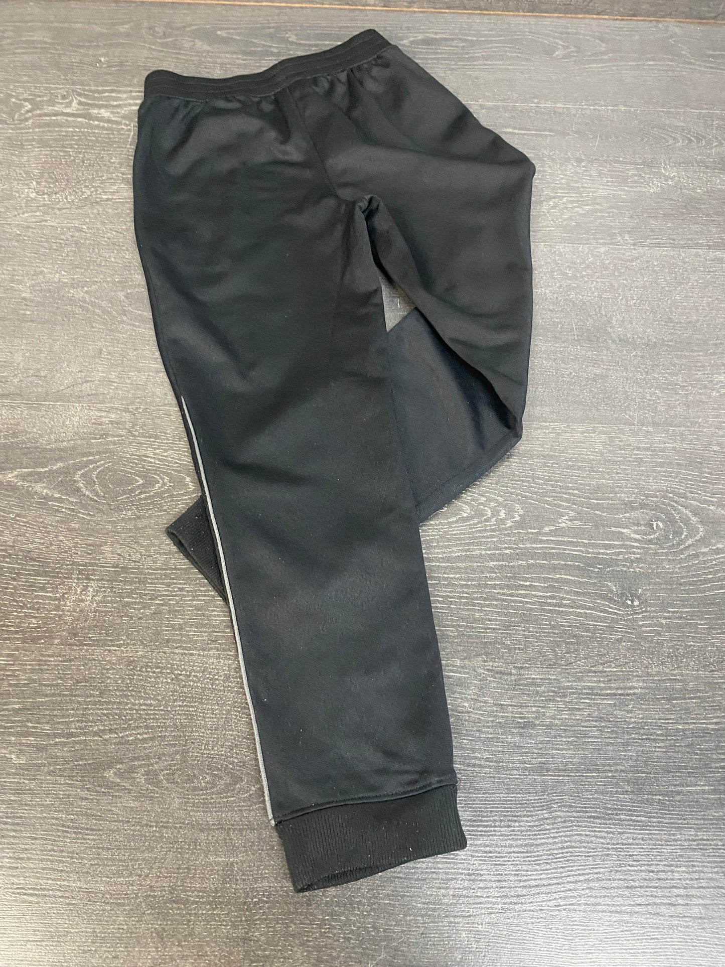 Friperie - pantalon sport - under armour - 7 ans