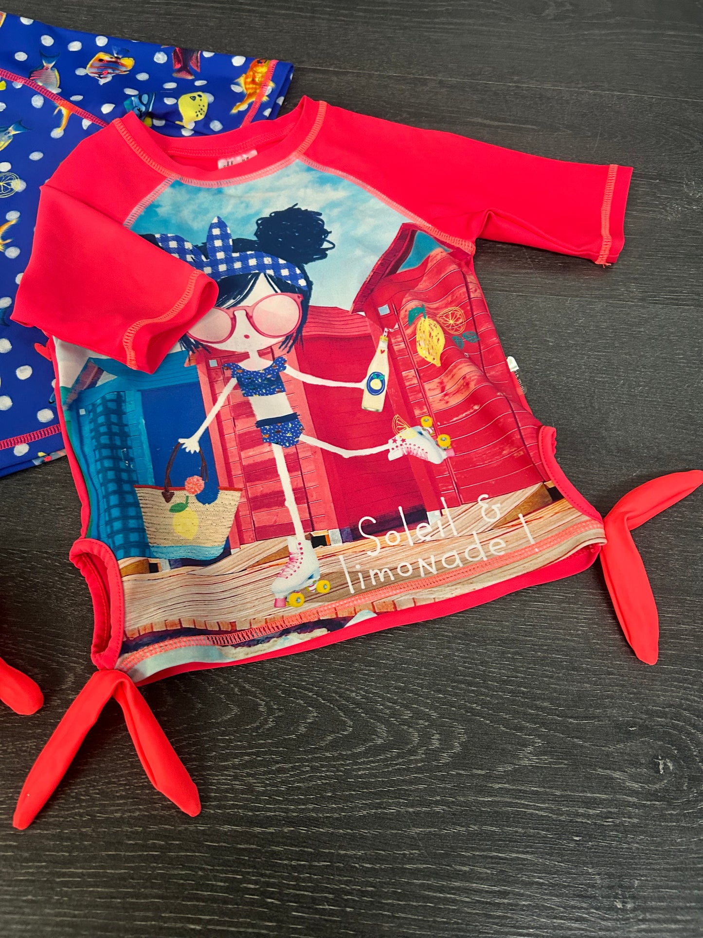 Neuf et usagé - 2 rashguard et culotte - 3 ans -