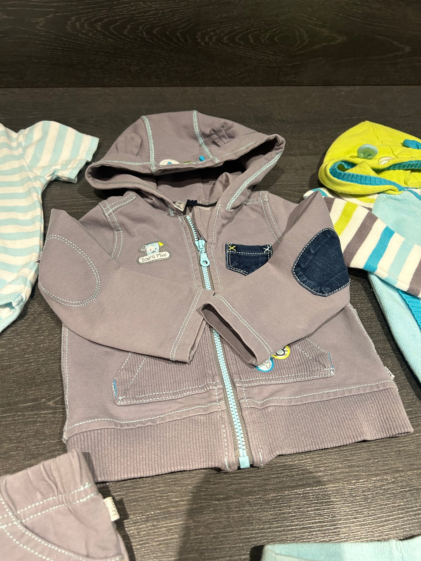 Reservé - Neuf et usagé - petit lot en 6-9 mois - Souris Mini -