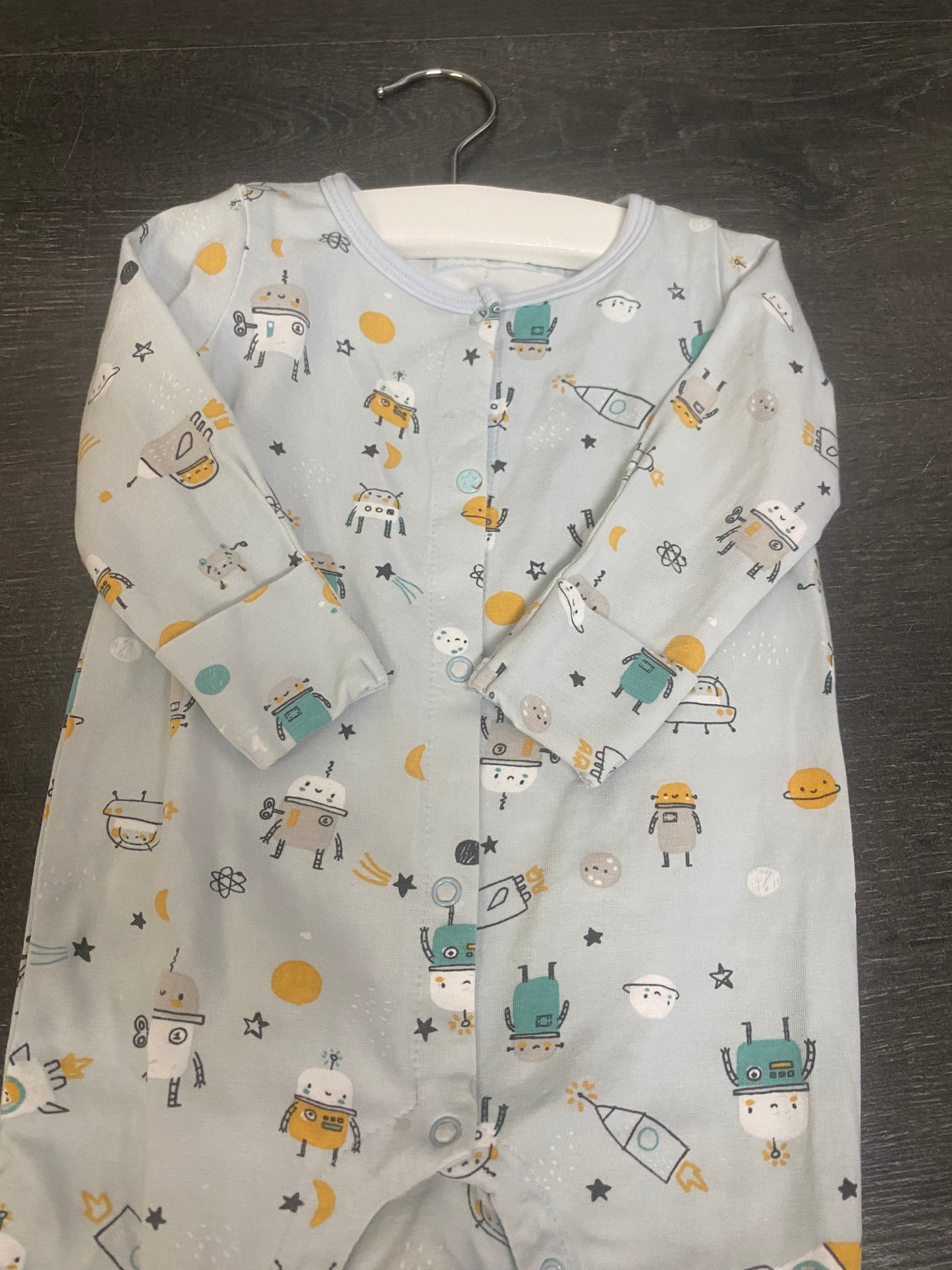 Friperie - 2 pyjamas bien portés - 3-6 mois - 10$ pour les 2